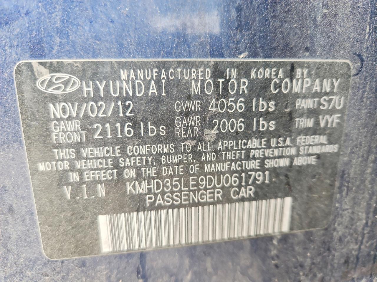 Hyundai ELANTRA Base