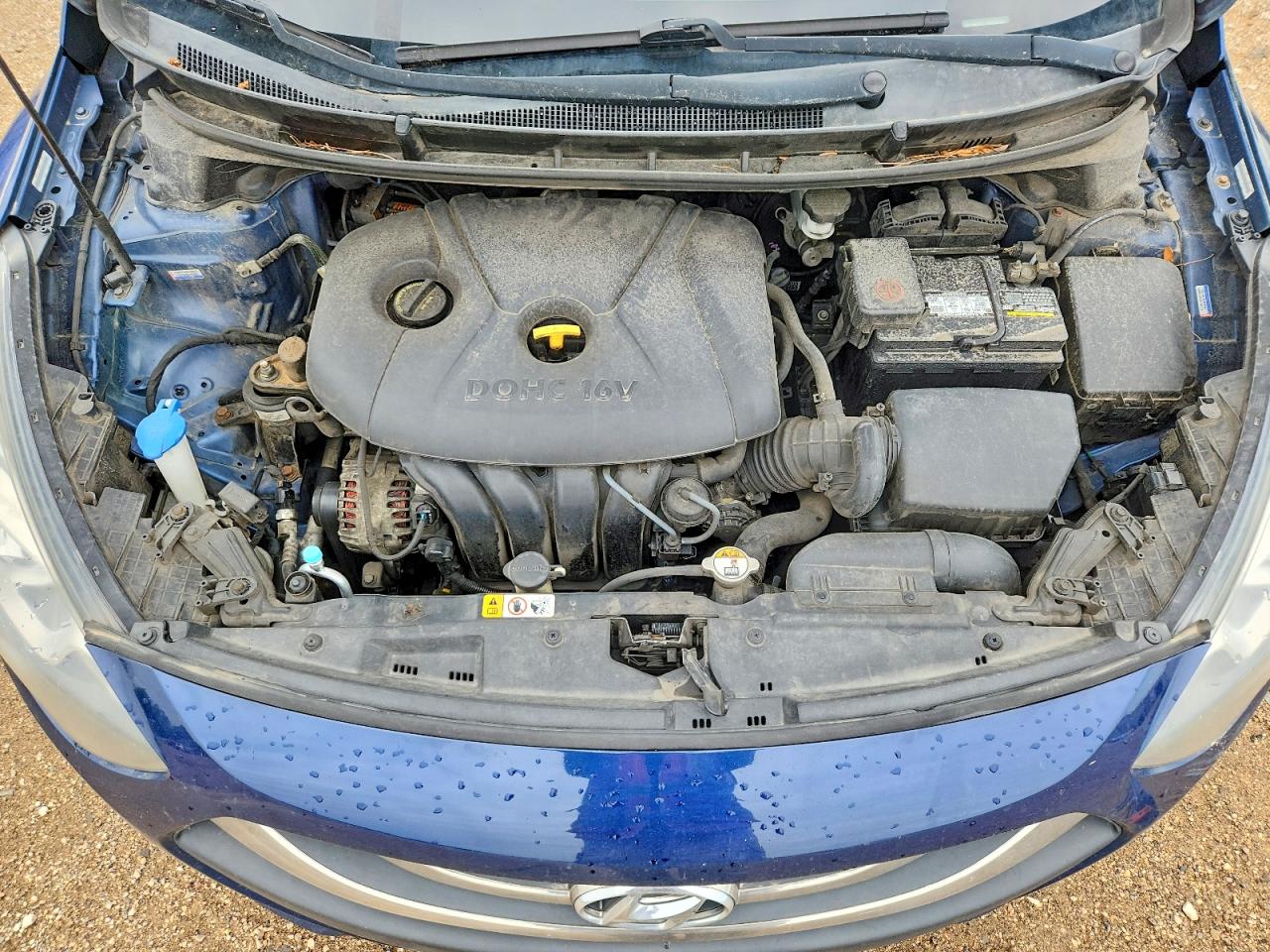 Hyundai ELANTRA Base