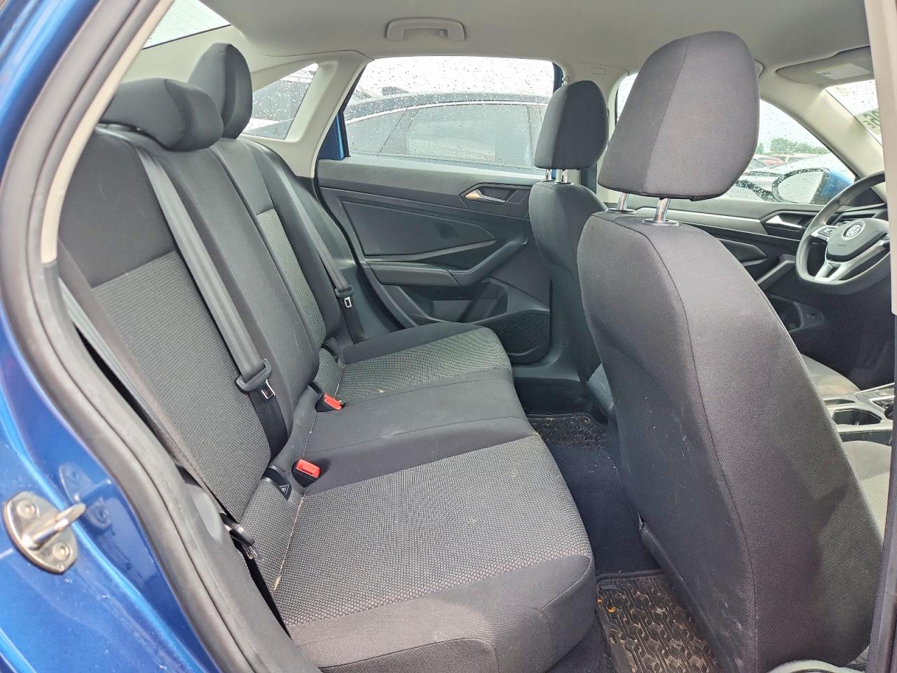 Volkswagen Jetta S