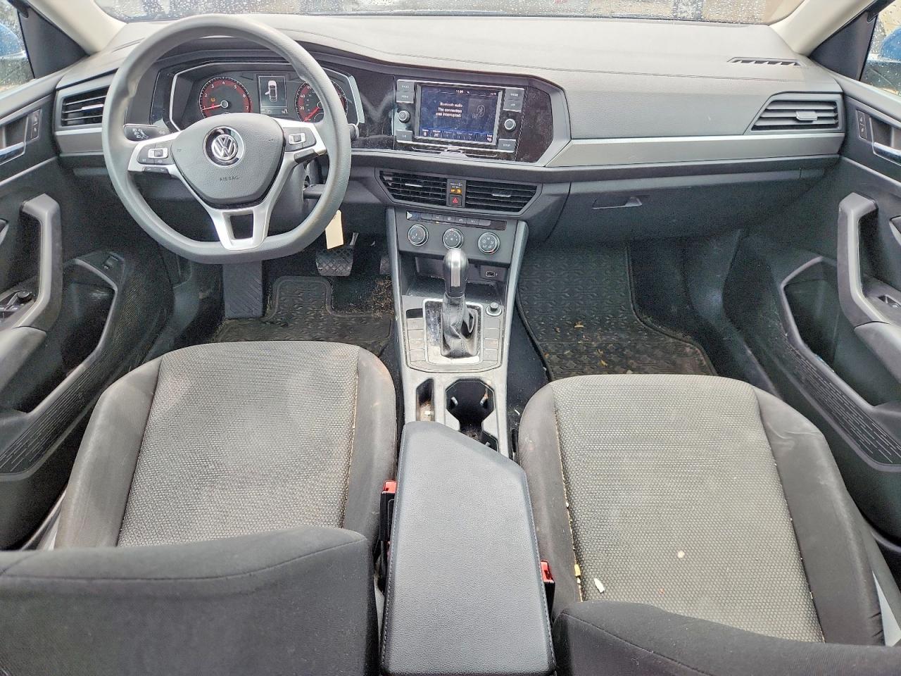 Volkswagen Jetta S