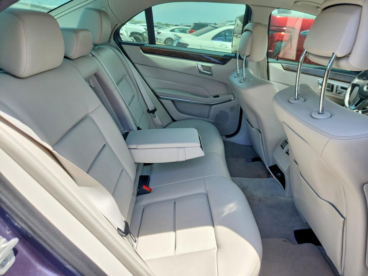 Mercedes-Benz E-Class 350