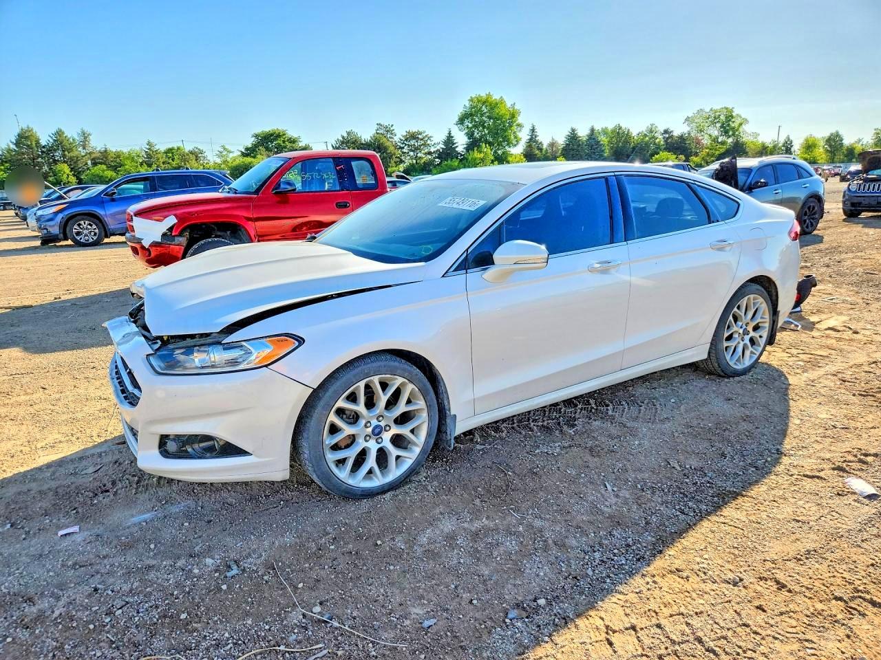 Salvage Ford Fusion Image