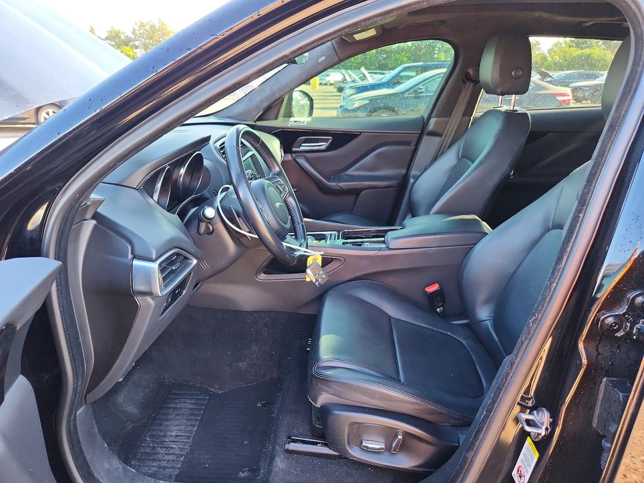Jaguar F-PACE Premium