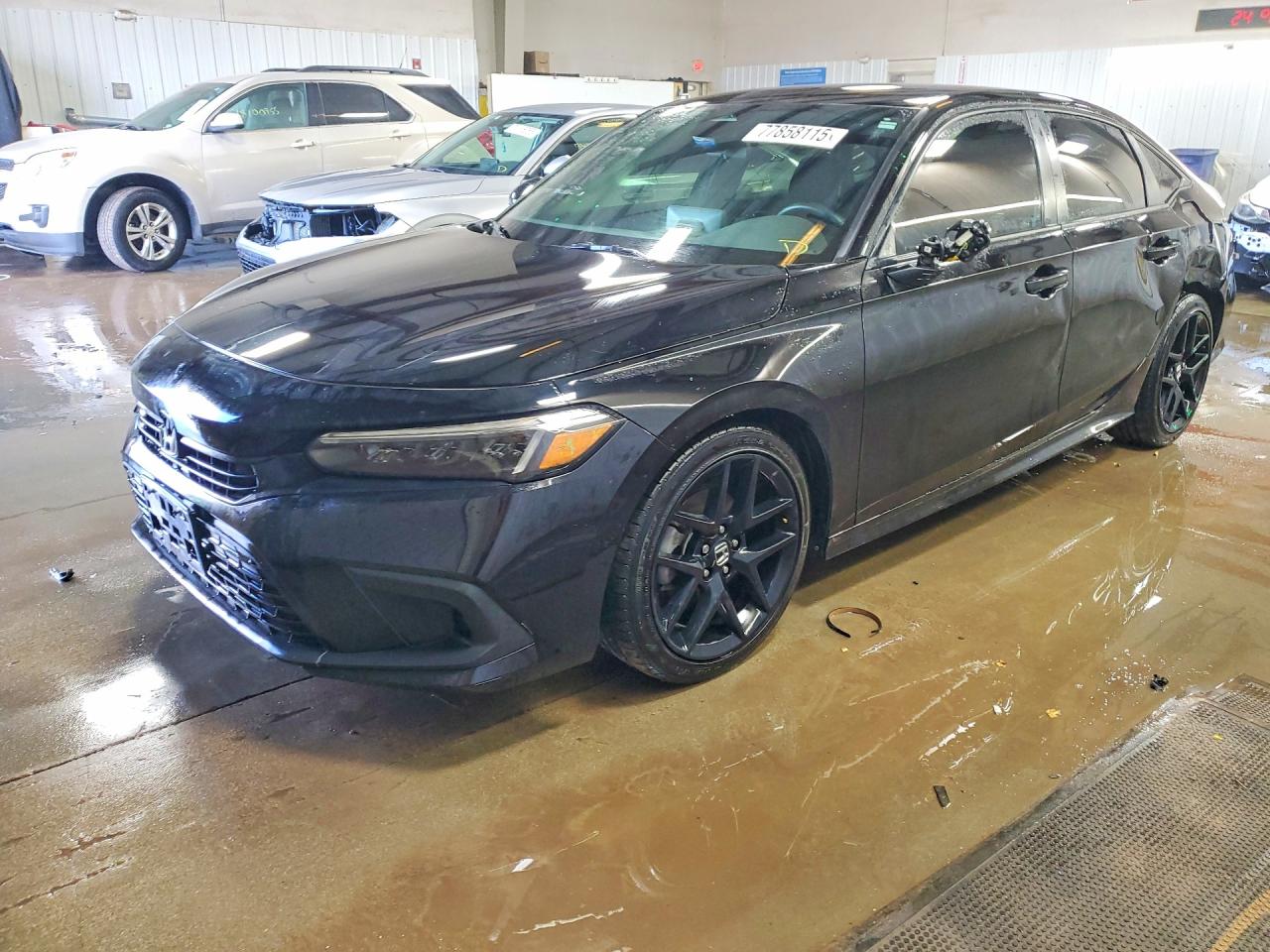 Salvage Honda Civic Image