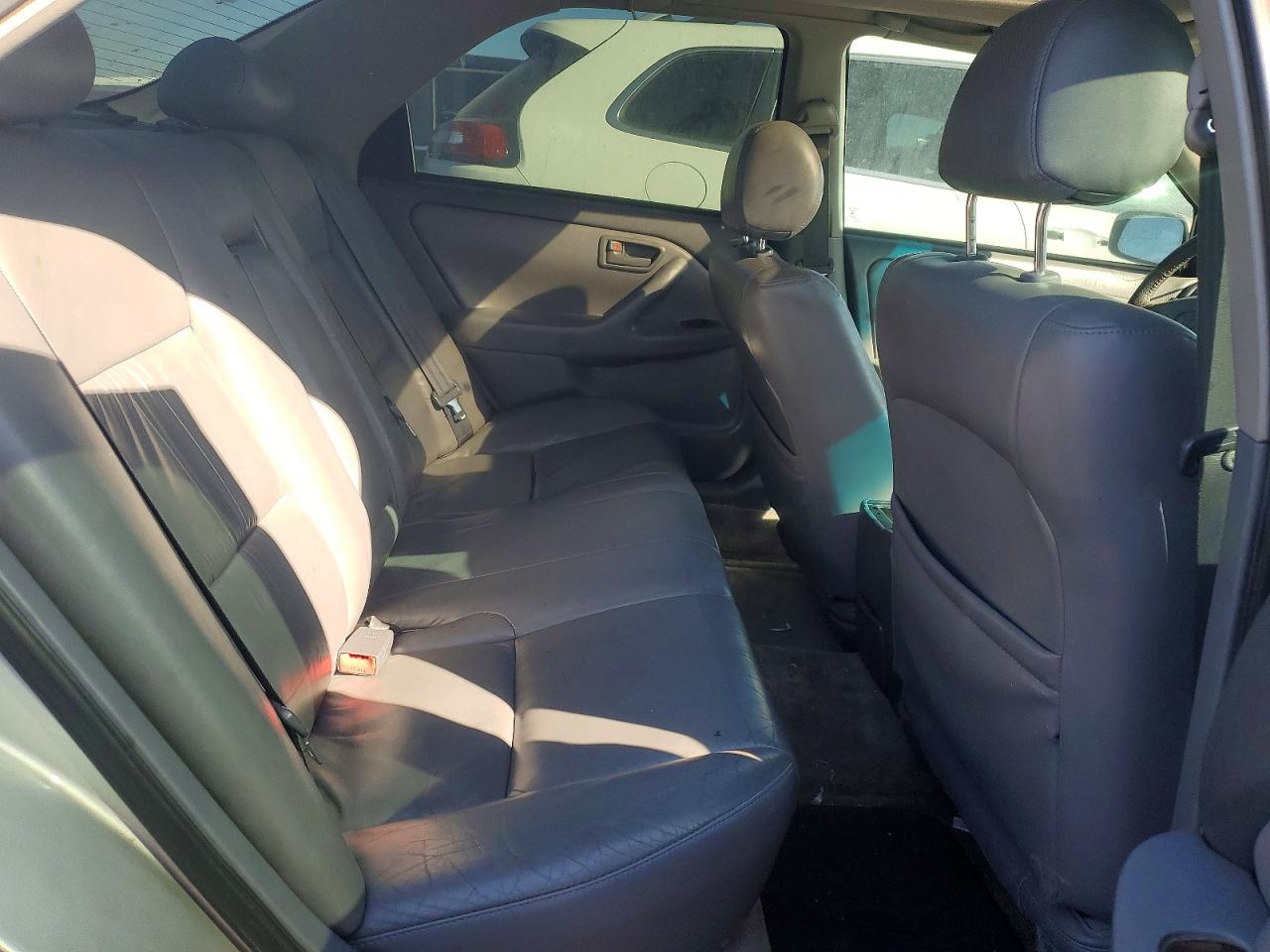 Toyota Camry Xle V6