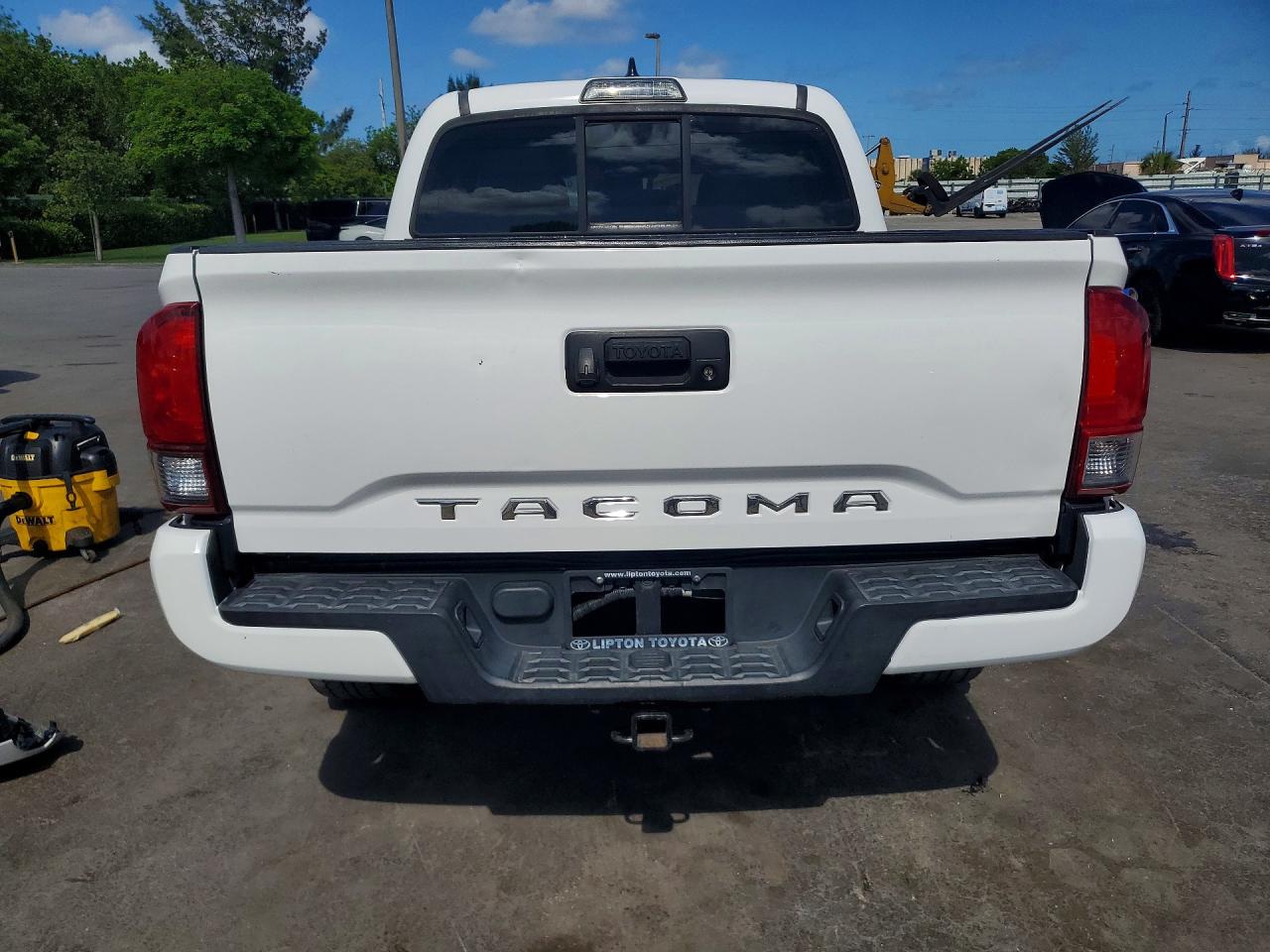 Toyota Tacoma Sr