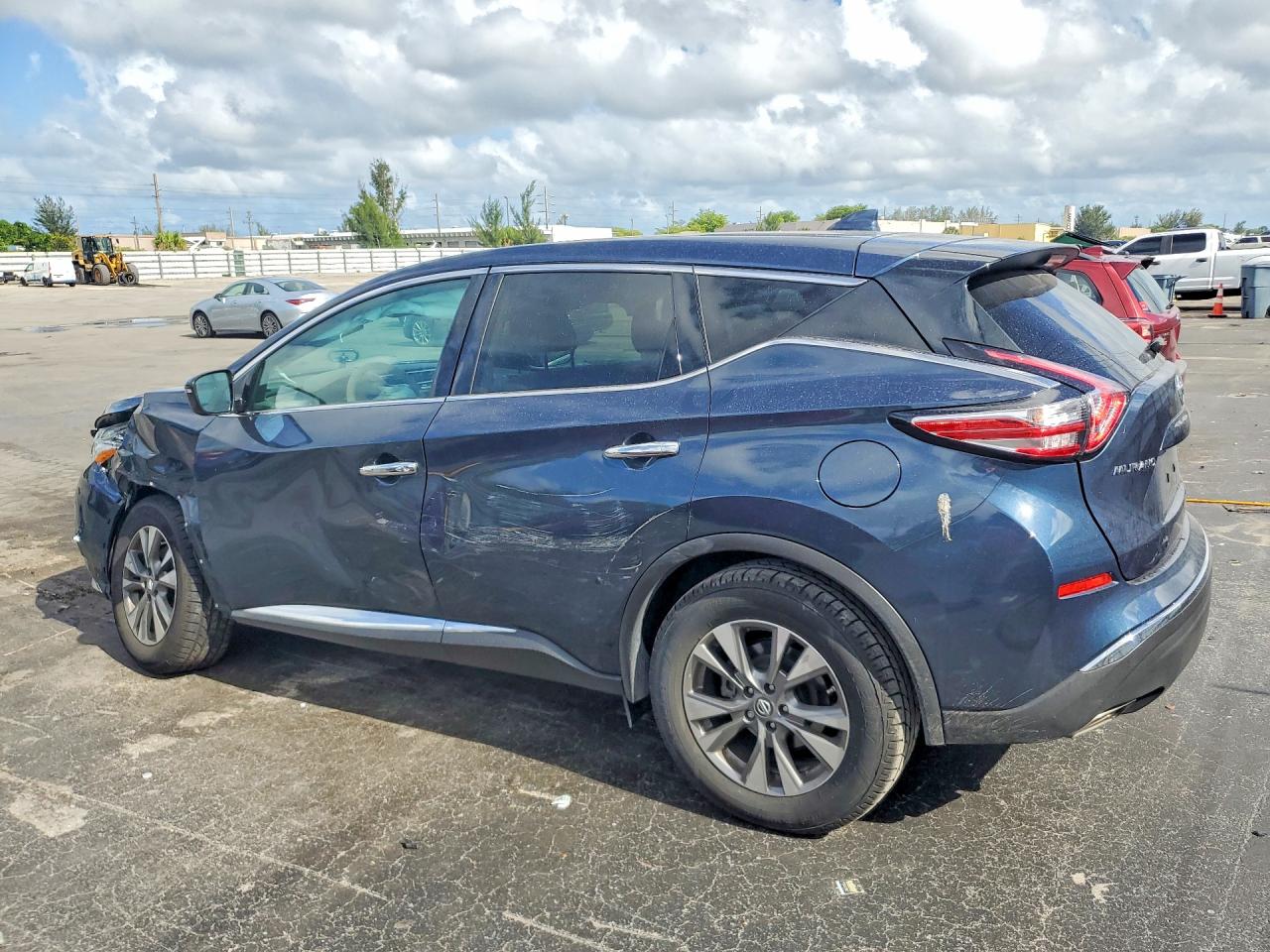 Nissan Murano S