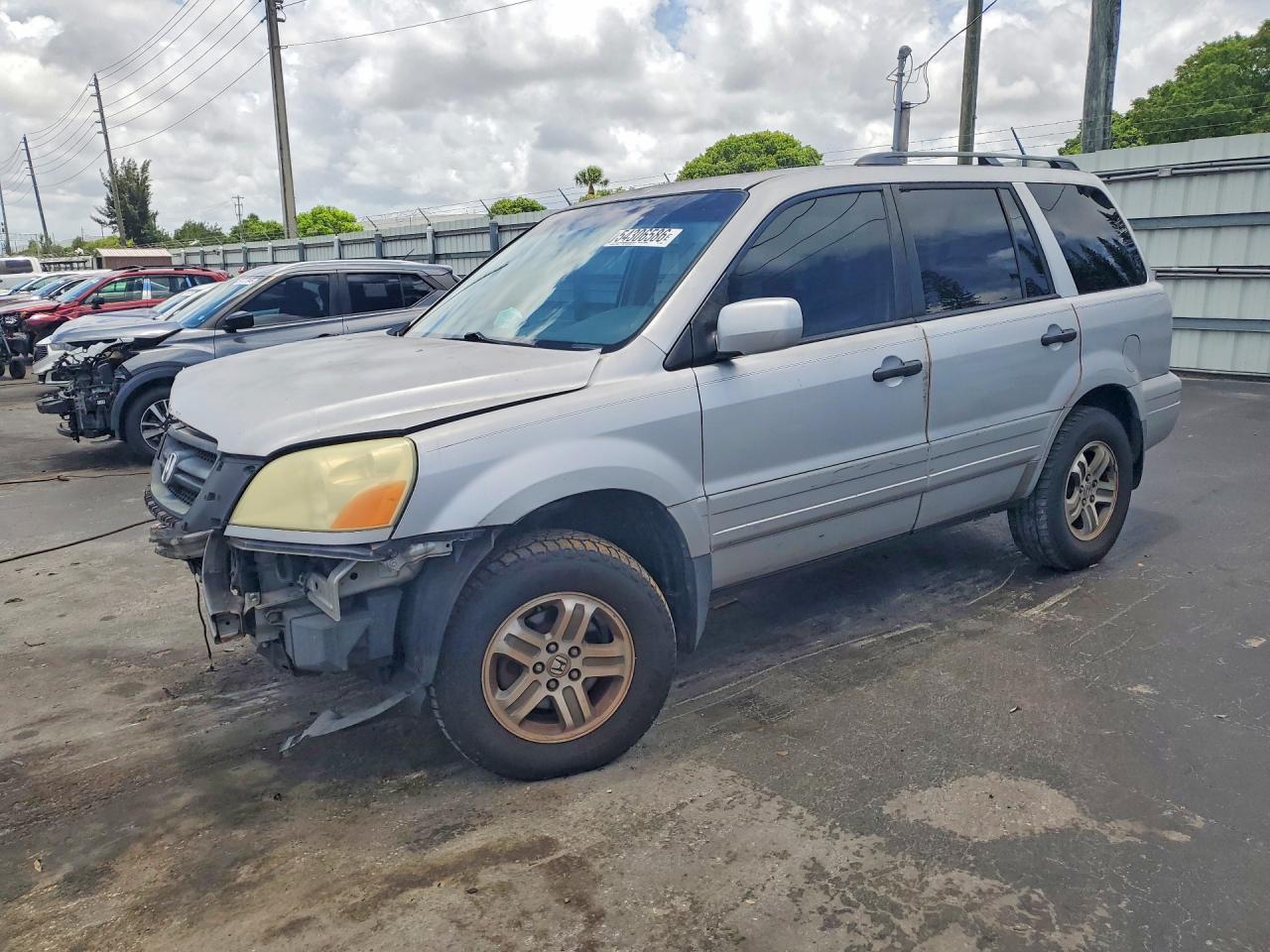 Salvage Honda Pilot Image