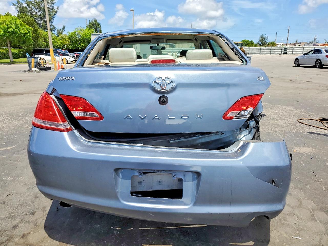 Toyota Avalon Xl