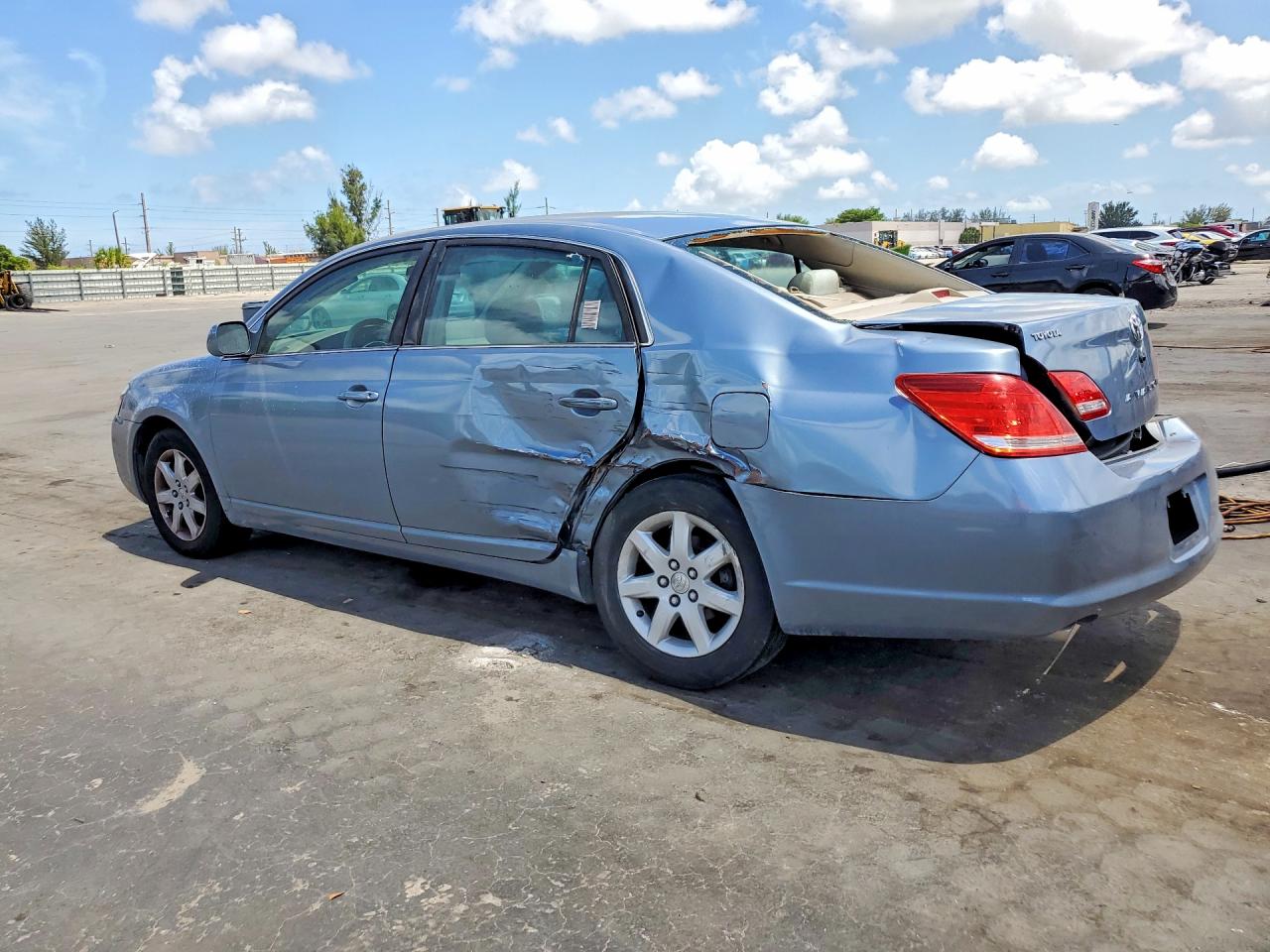 Toyota Avalon Xl