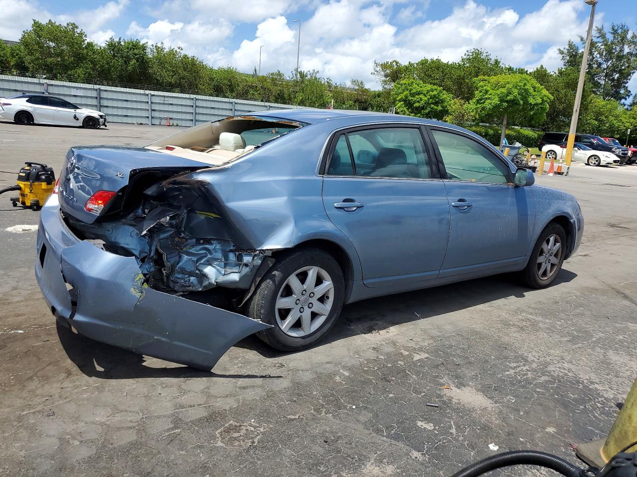 Toyota Avalon Xl