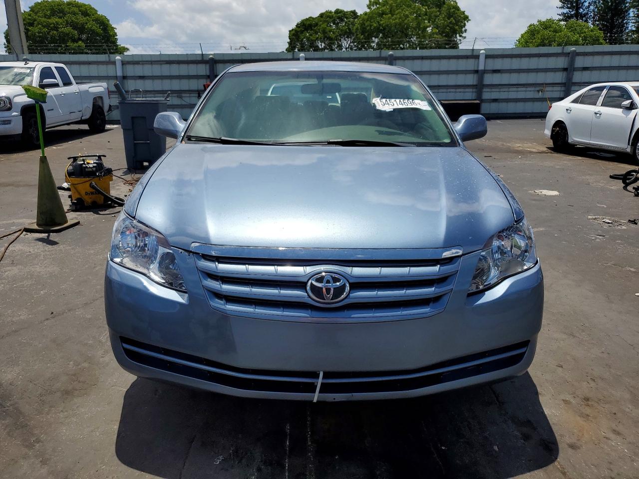Toyota Avalon Xl