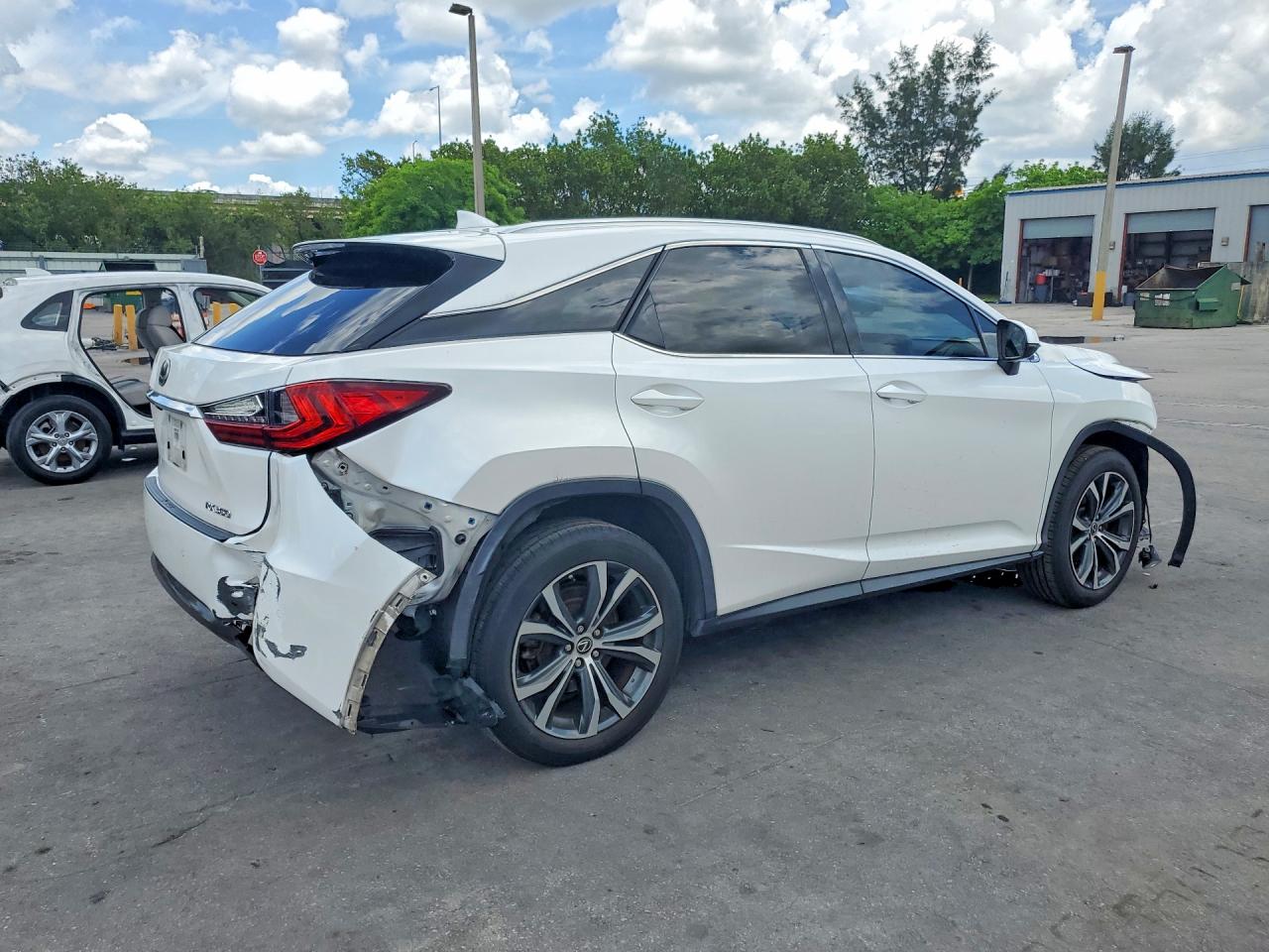 Lexus RX Base