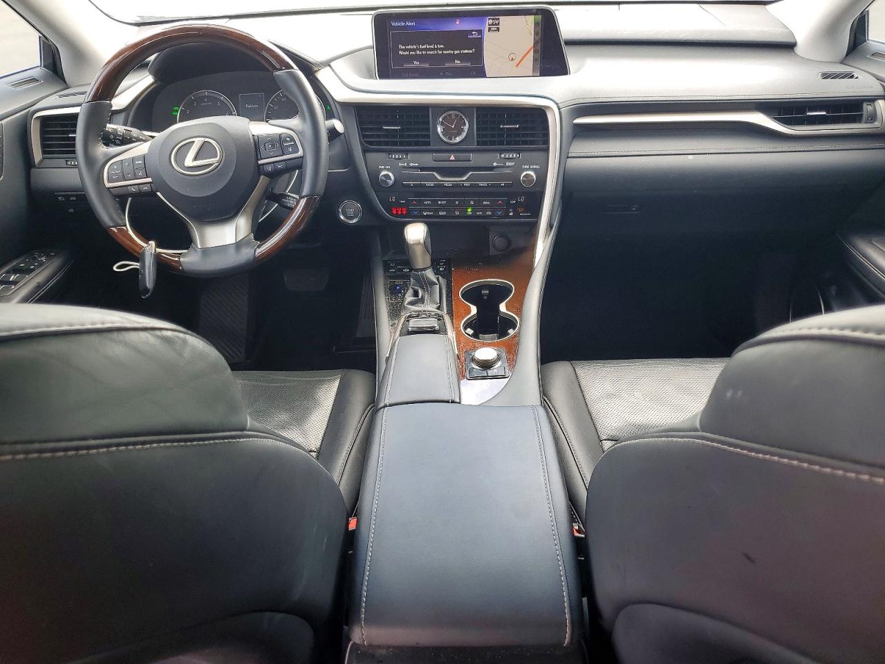 Lexus RX Base