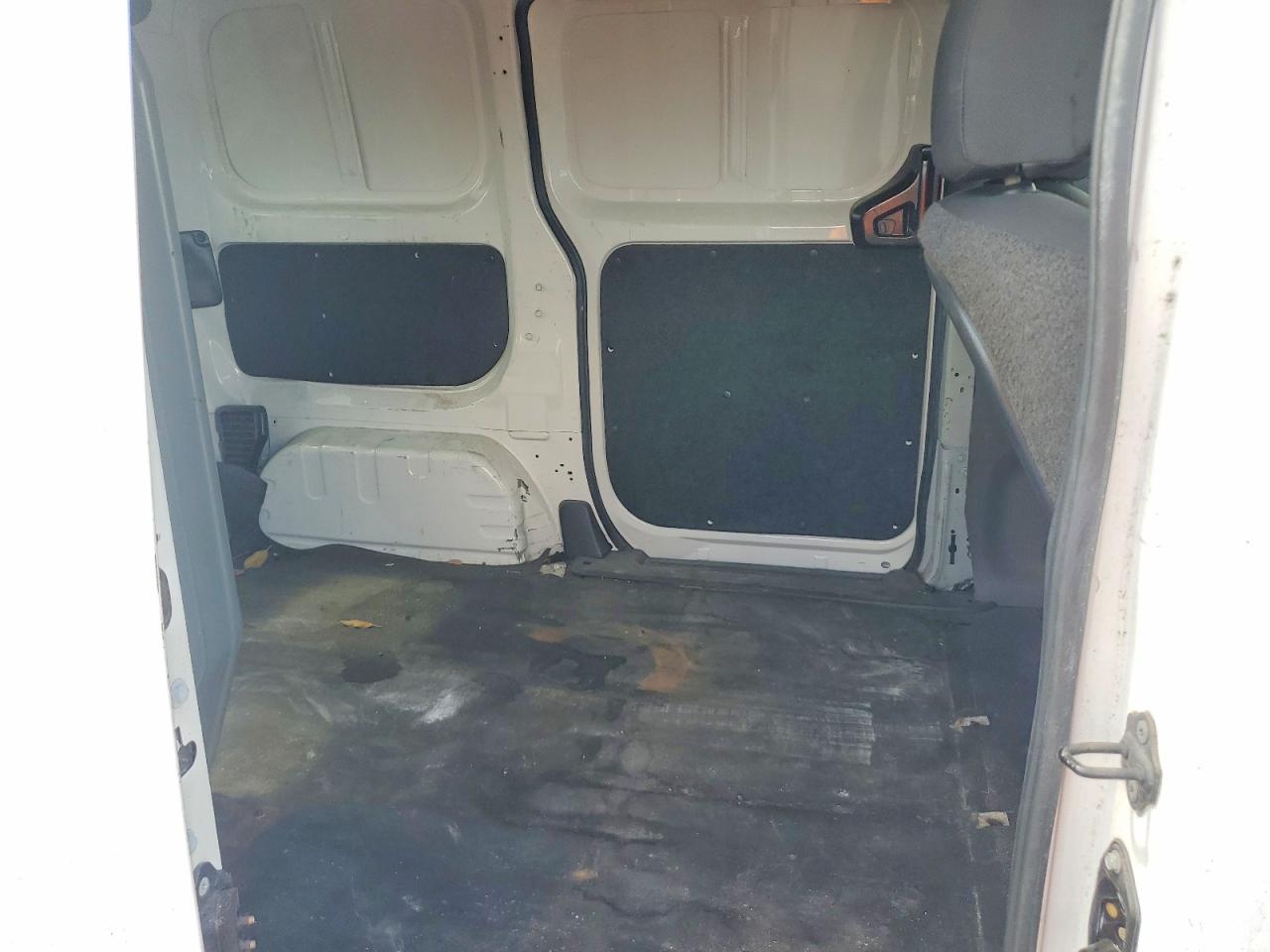 Nissan Nv S