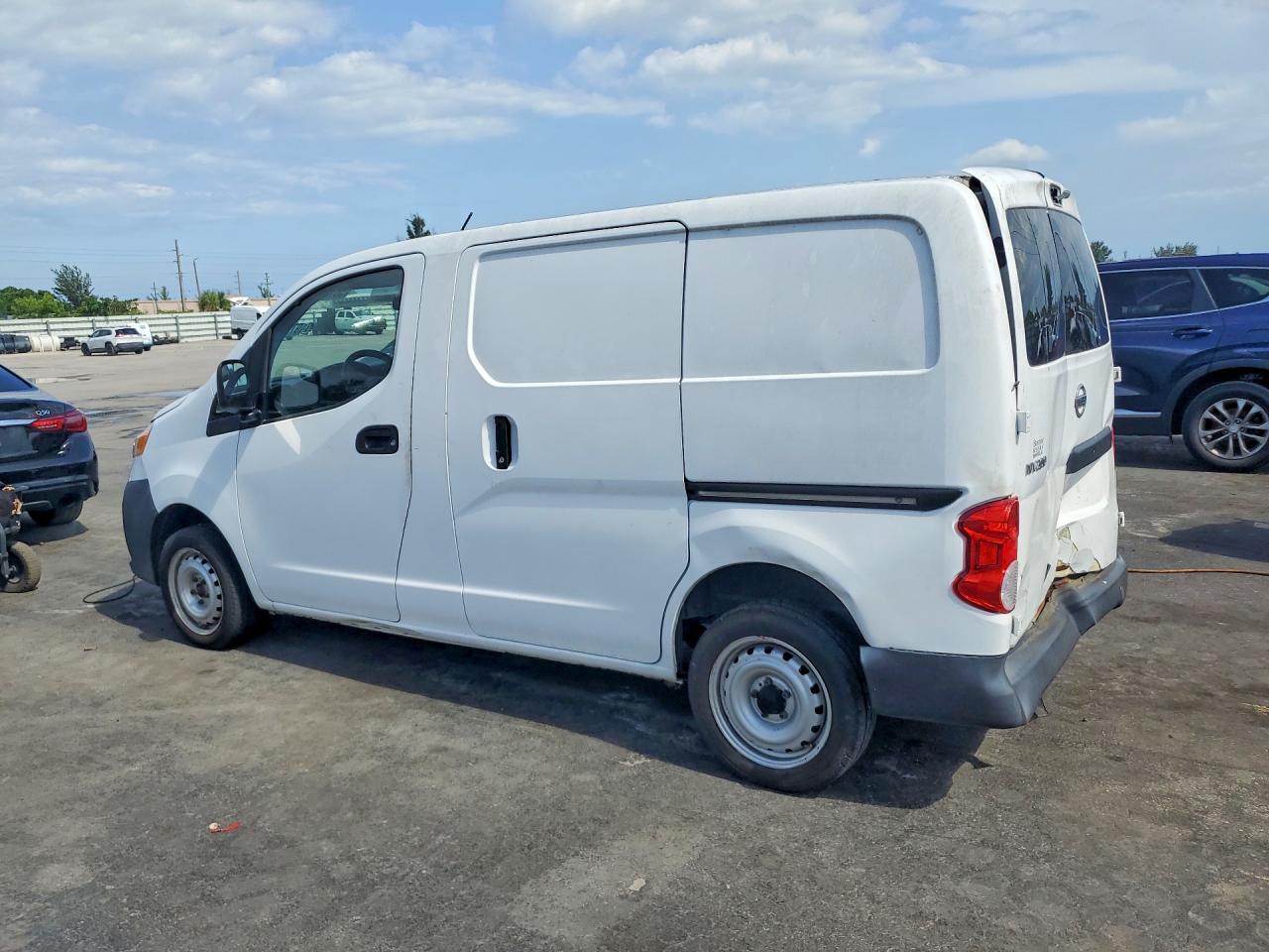 Nissan Nv S