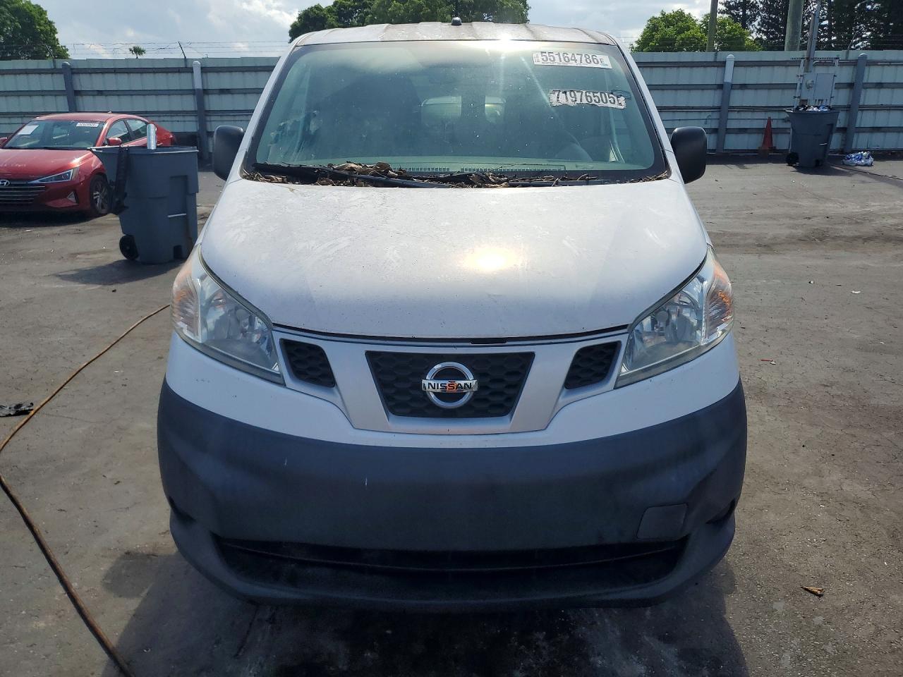 Nissan Nv S