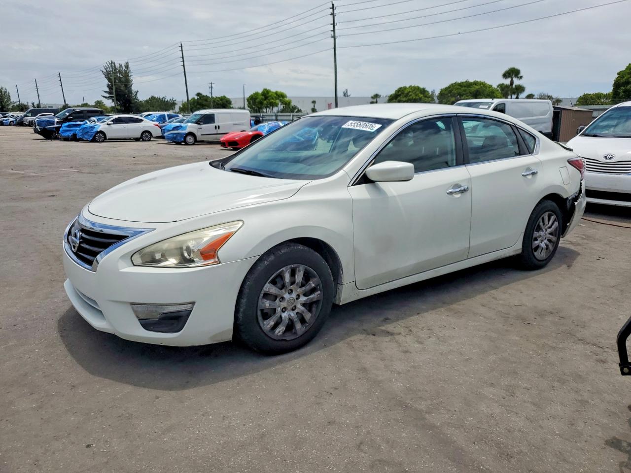Salvage Nissan Altima Image