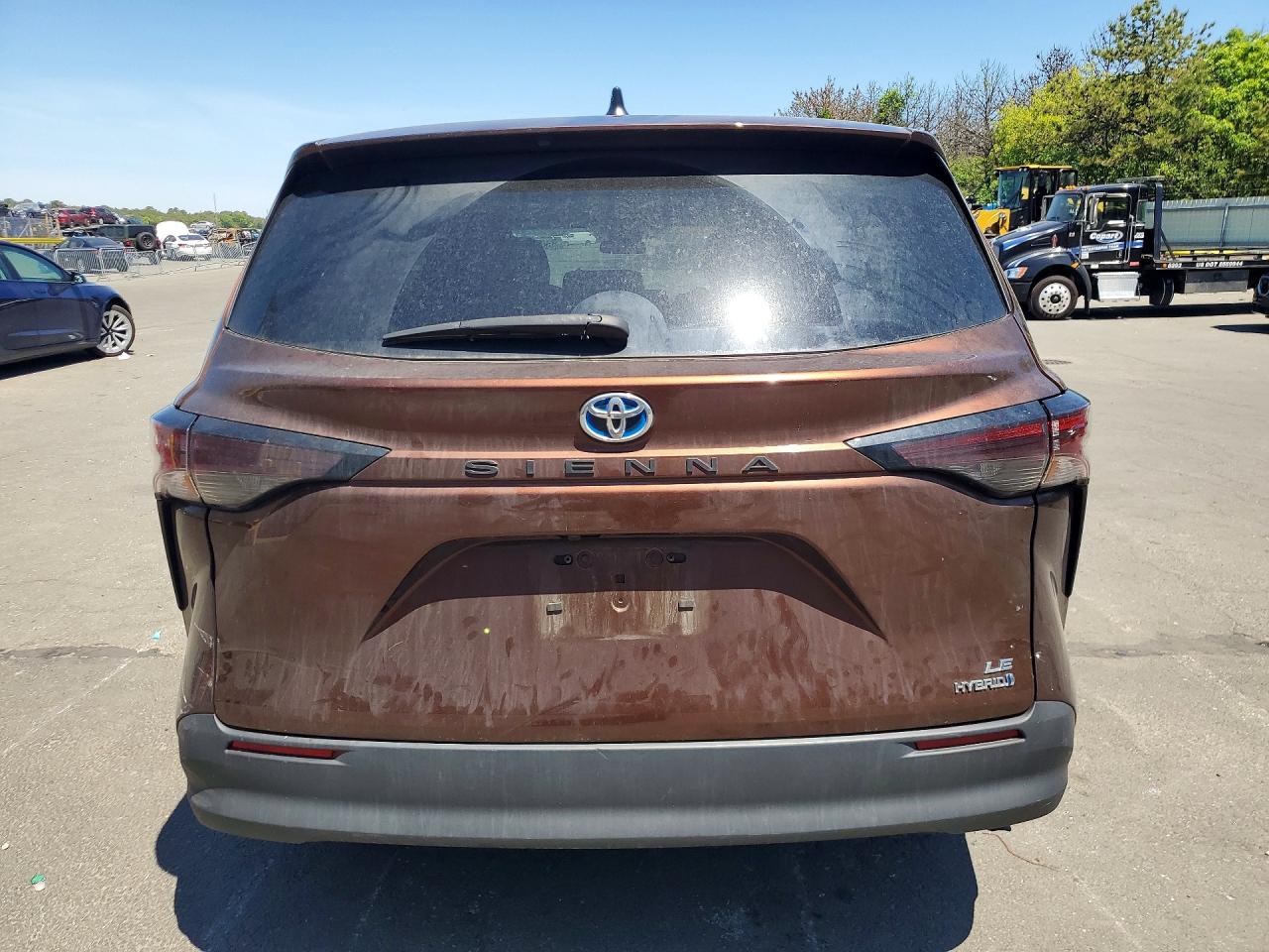Toyota Sienna Le