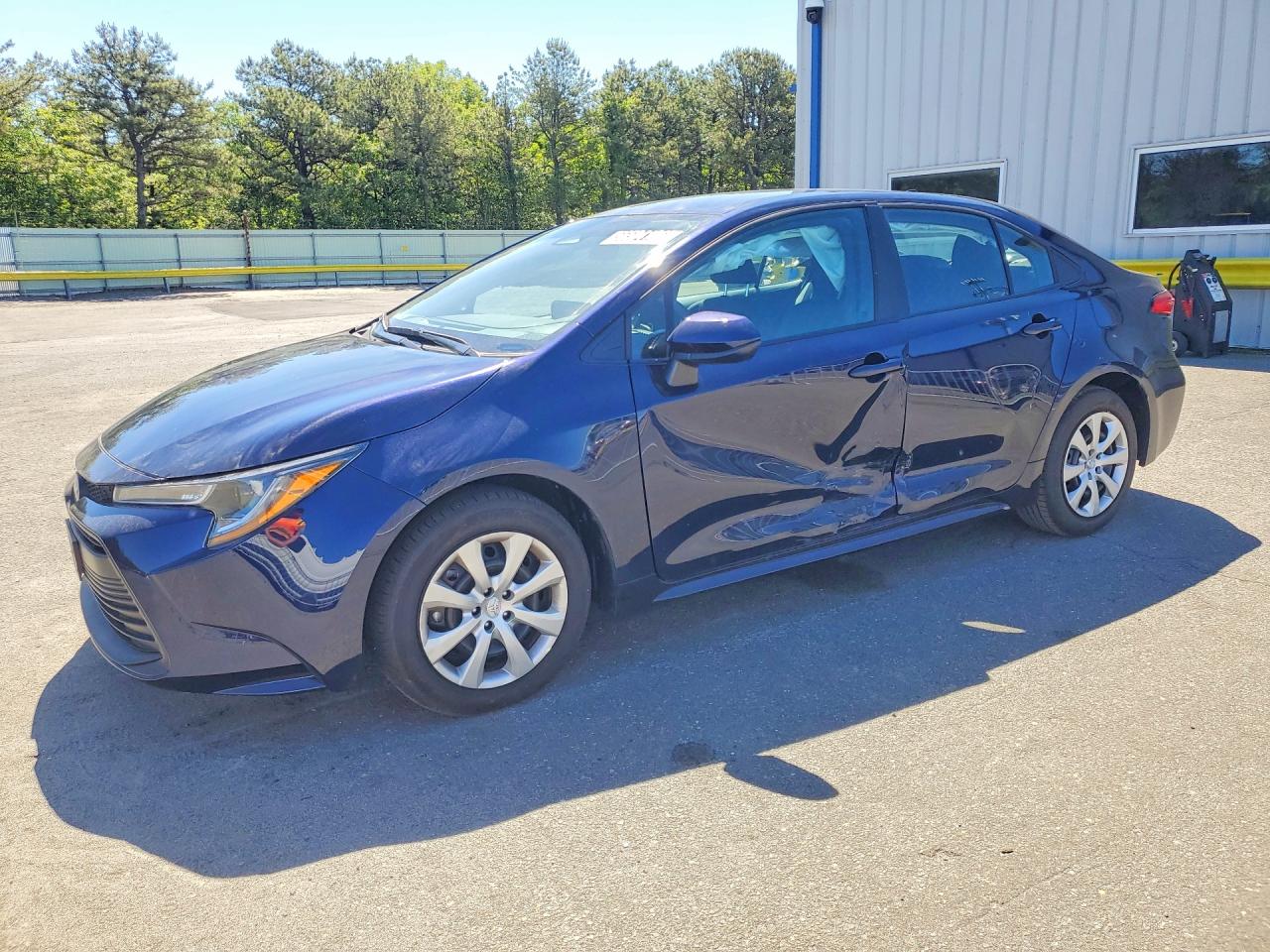Salvage Toyota Corolla Image