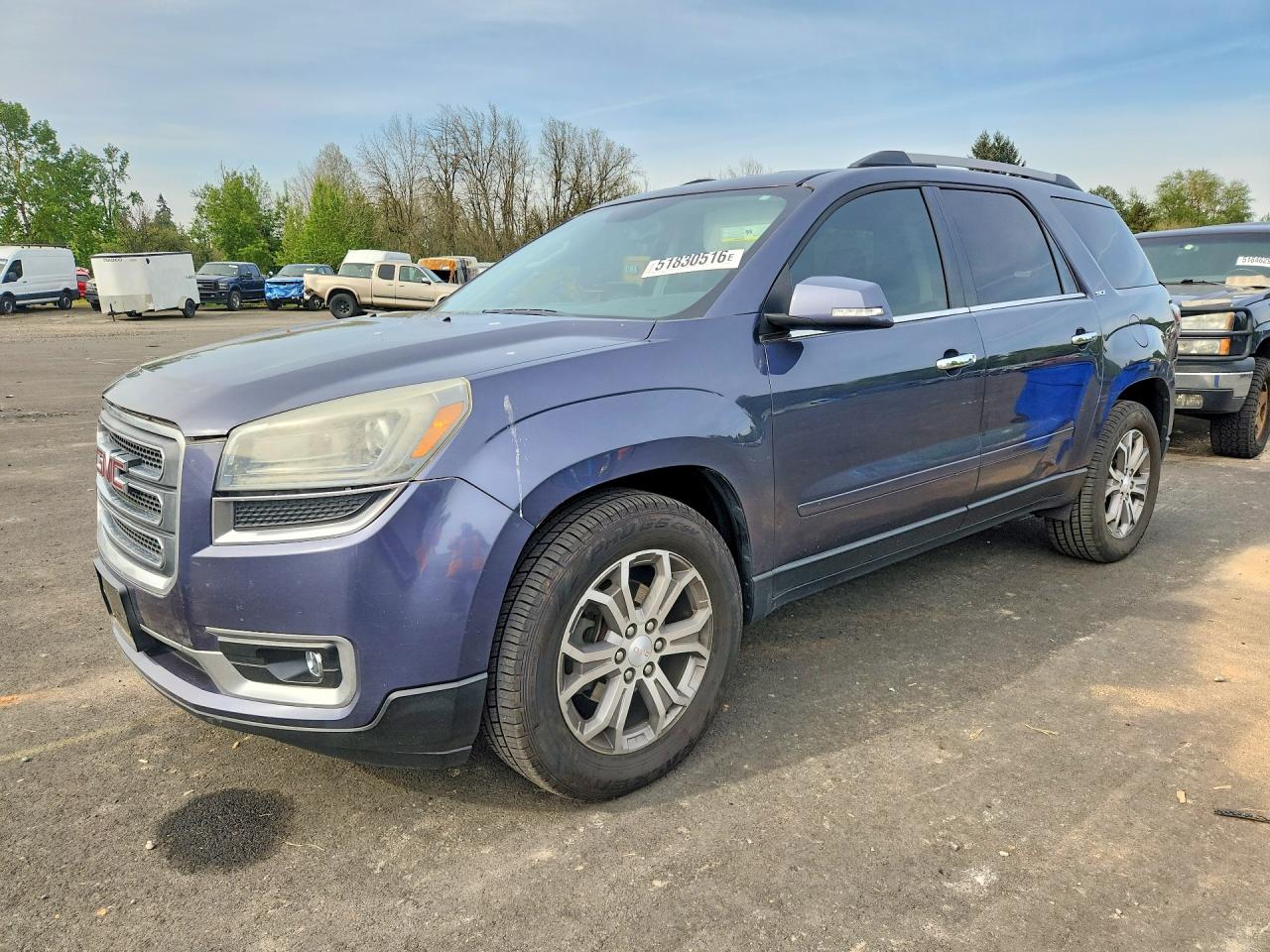 Salvage GMC Acadia Image