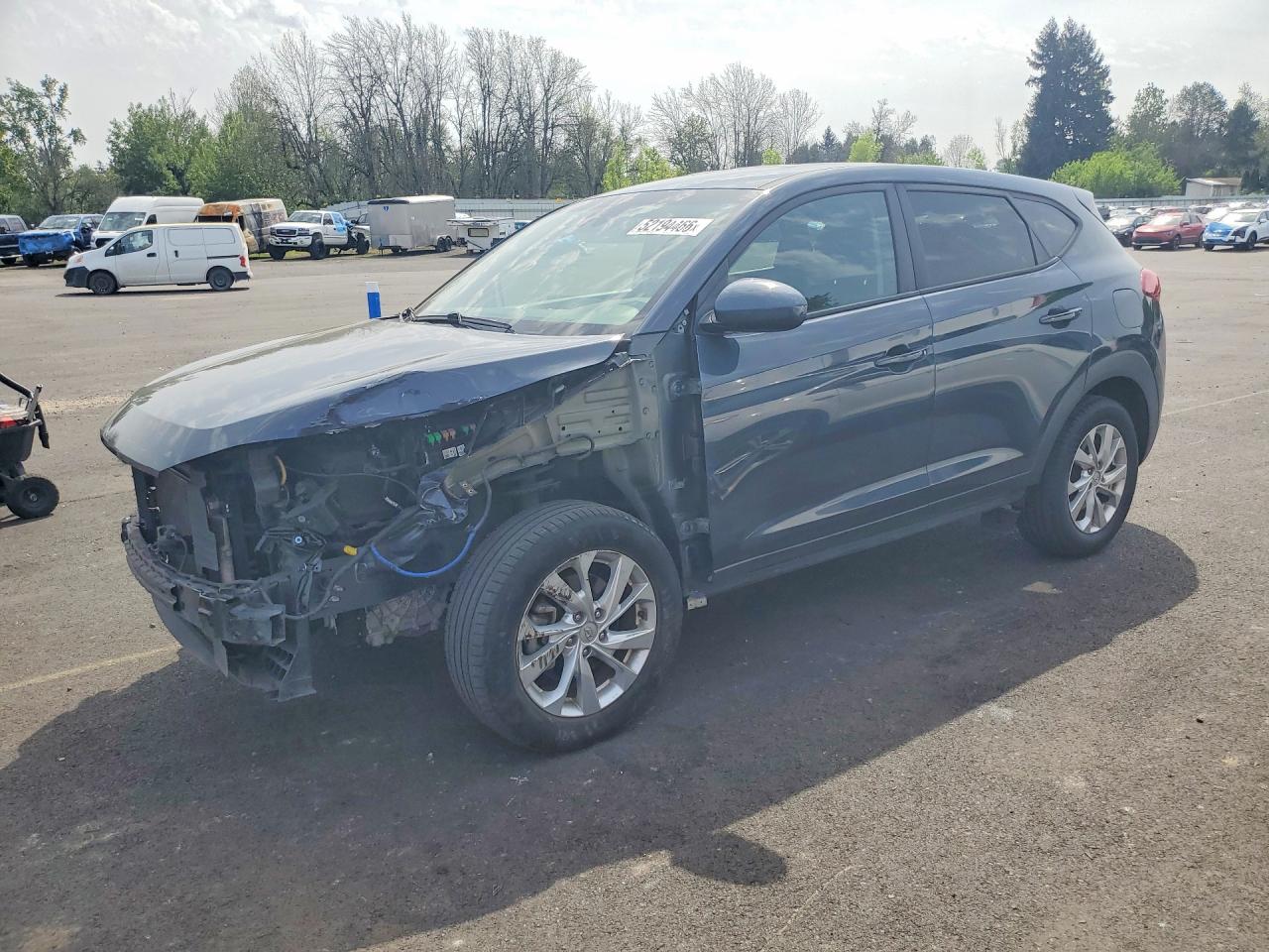 Salvage Hyundai TUCSON Image