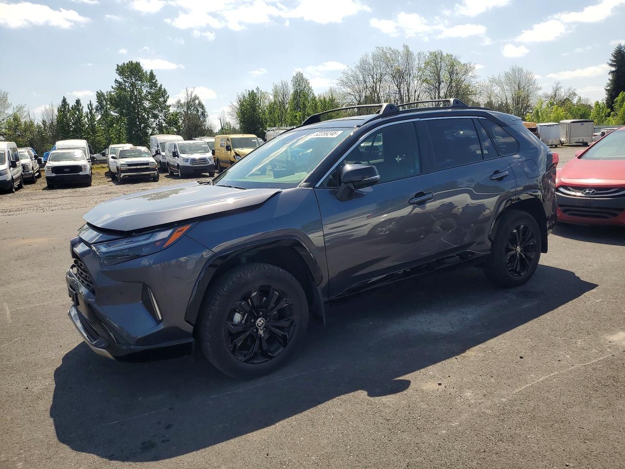 Salvage Toyota RAV4 Image