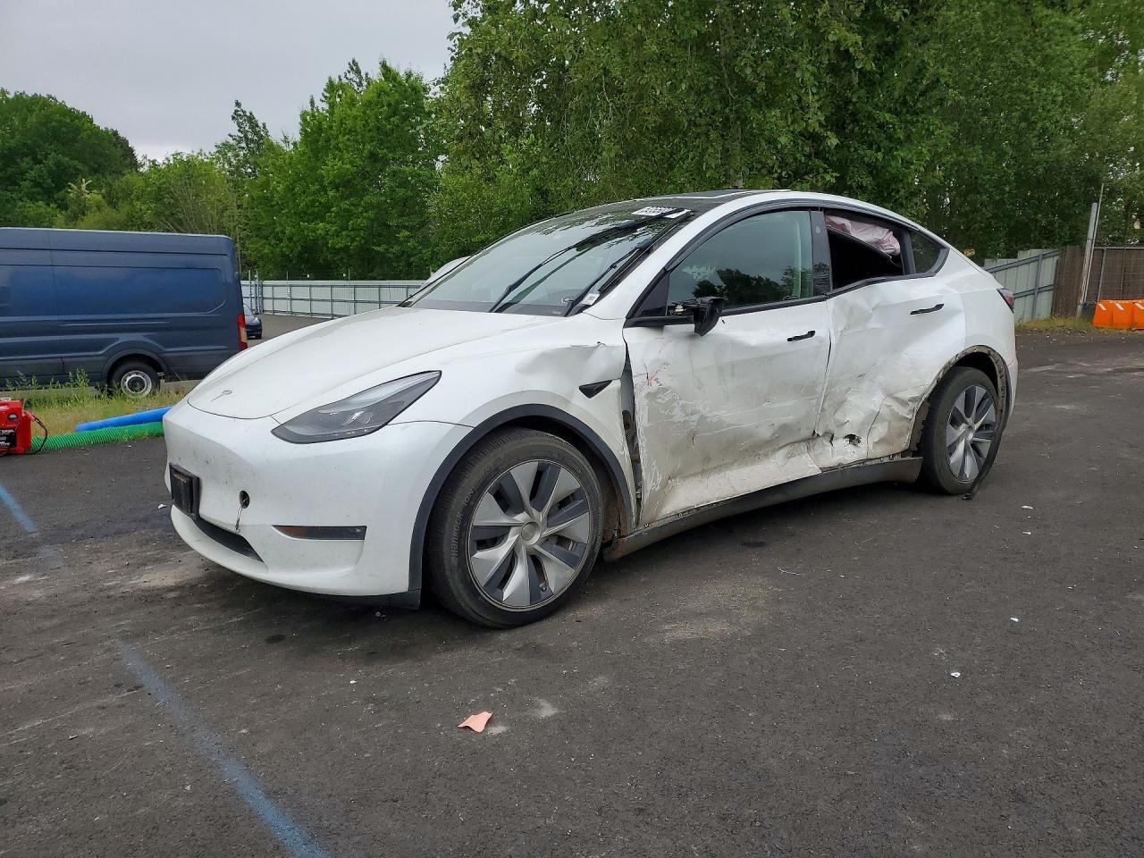 Salvage Tesla Model Y Image