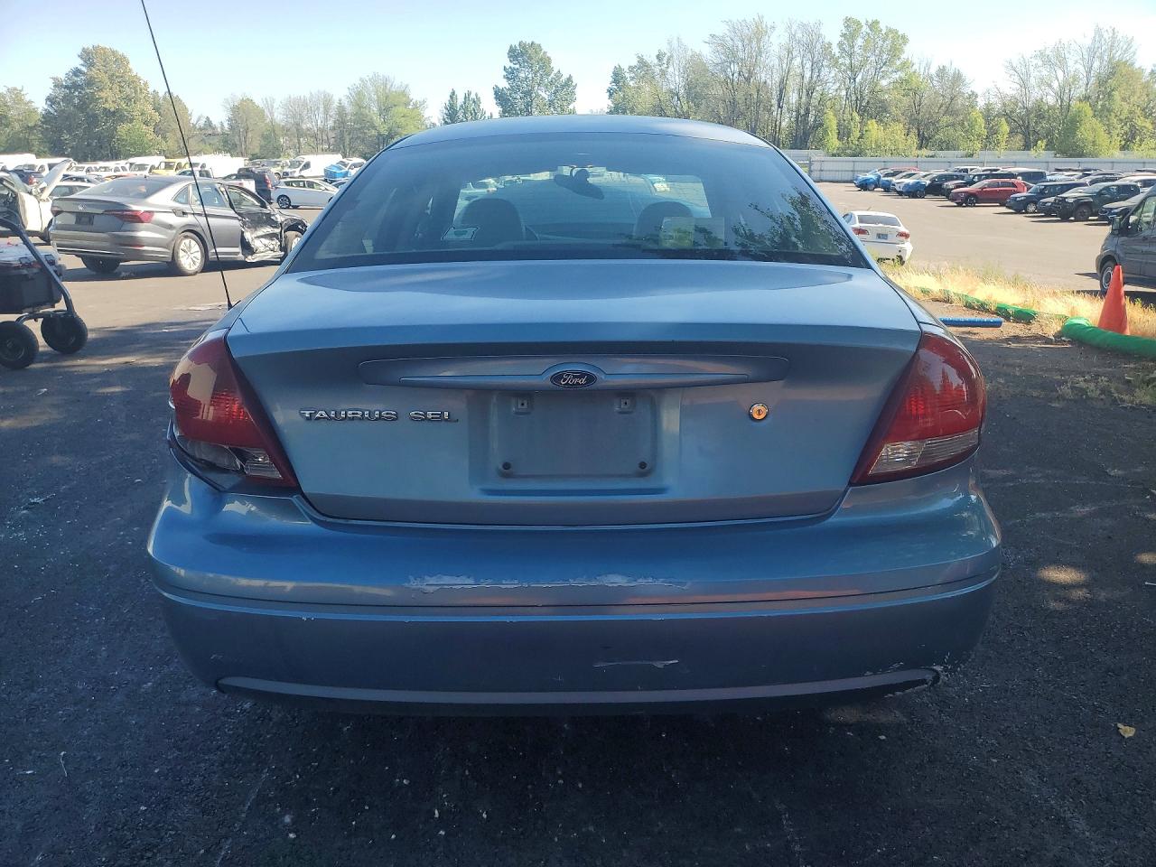 Ford Taurus Sel