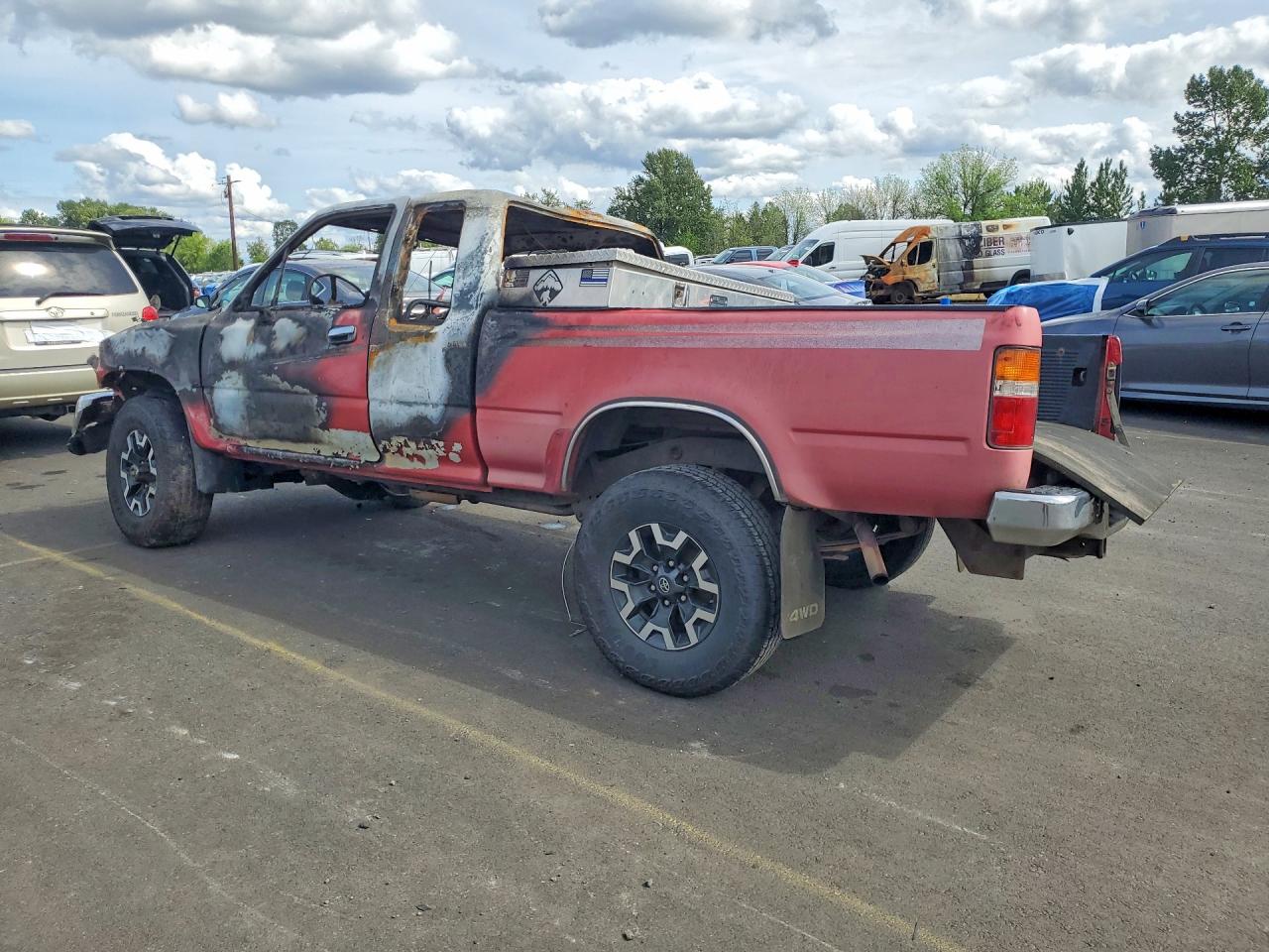 Toyota Pickup Dx V6