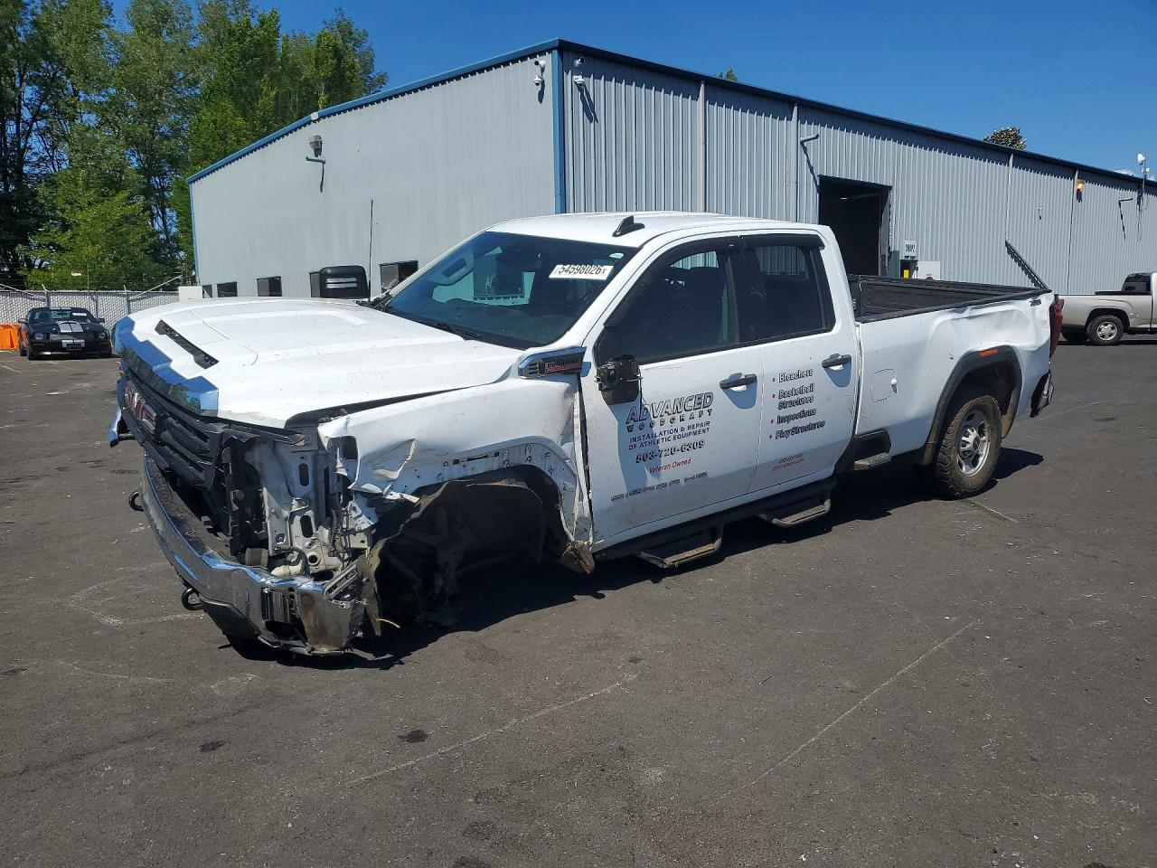 Salvage GMC Sierra Image