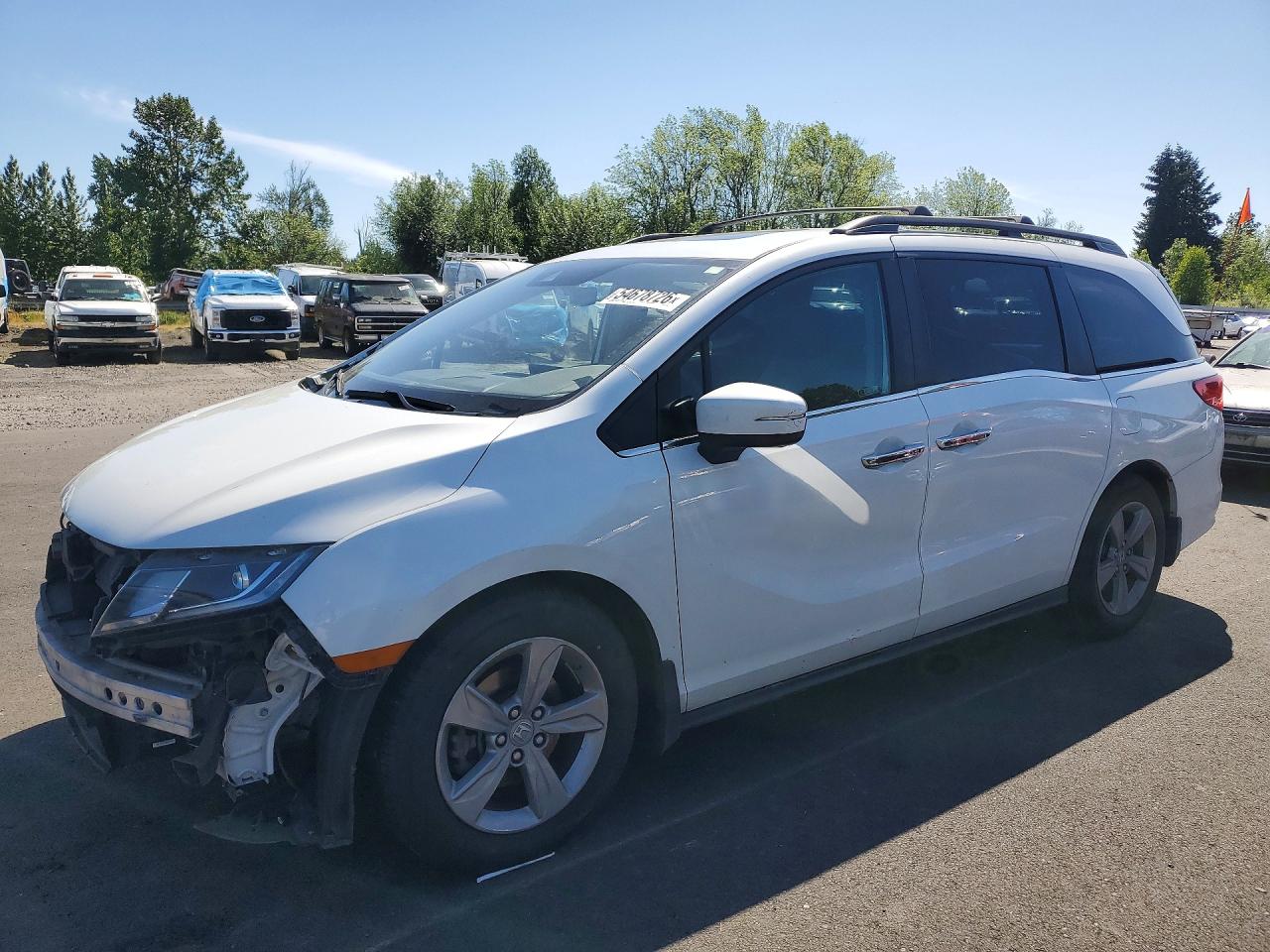 Salvage Honda Odyssey Image
