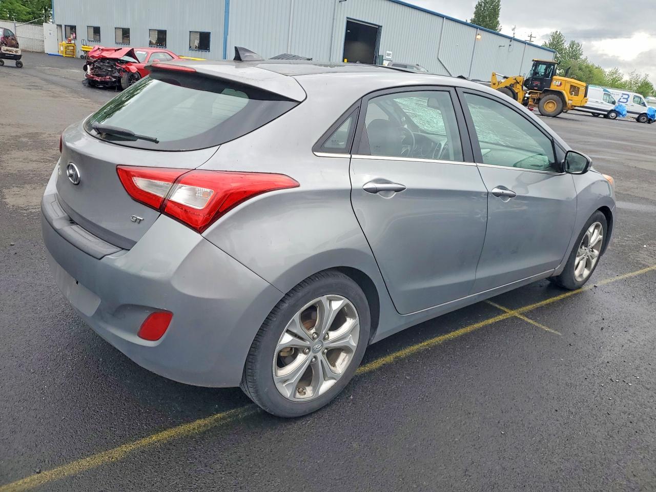 Hyundai ELANTRA Base