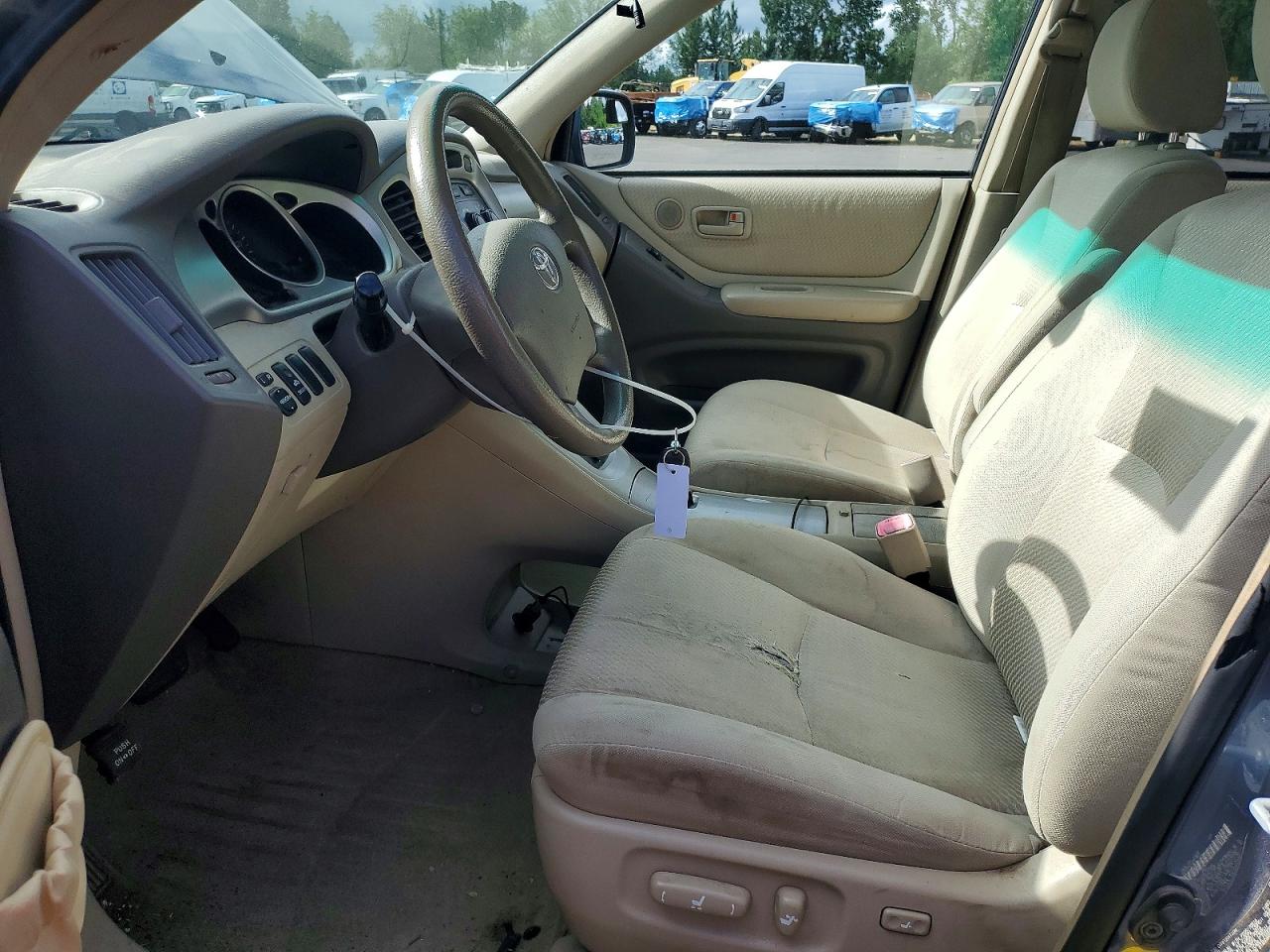 Toyota Highlander Base