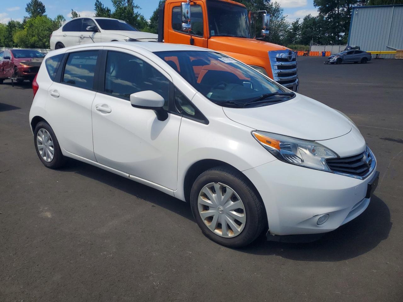 Nissan Versa S Plus