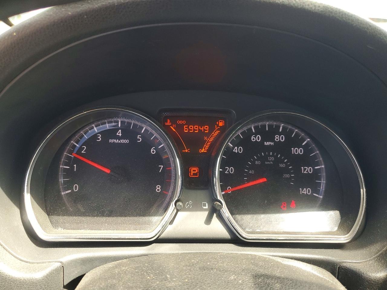 Nissan Versa S Plus