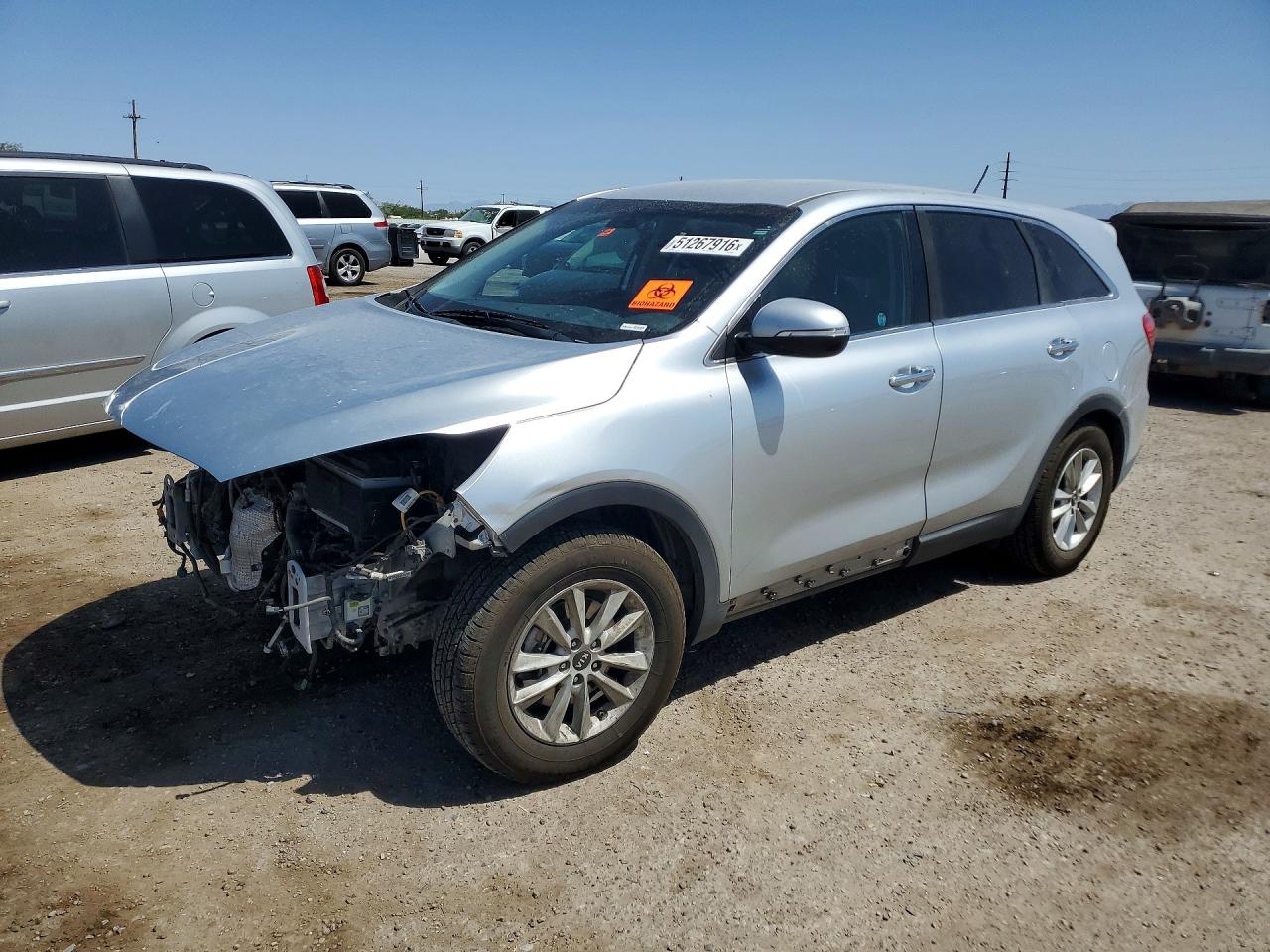 Salvage Kia Sorento Image