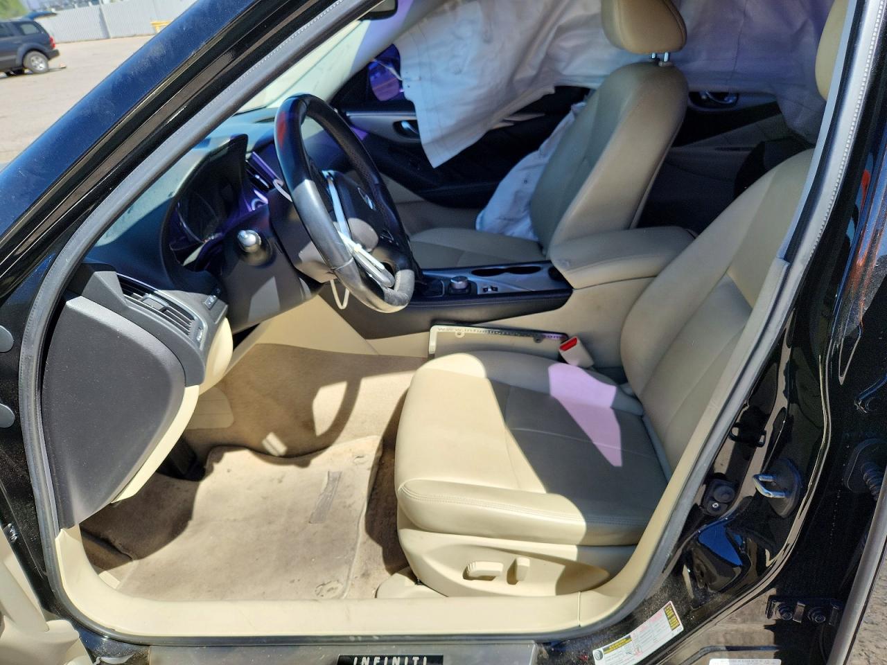 INFINITI Q50 3.0t Luxe