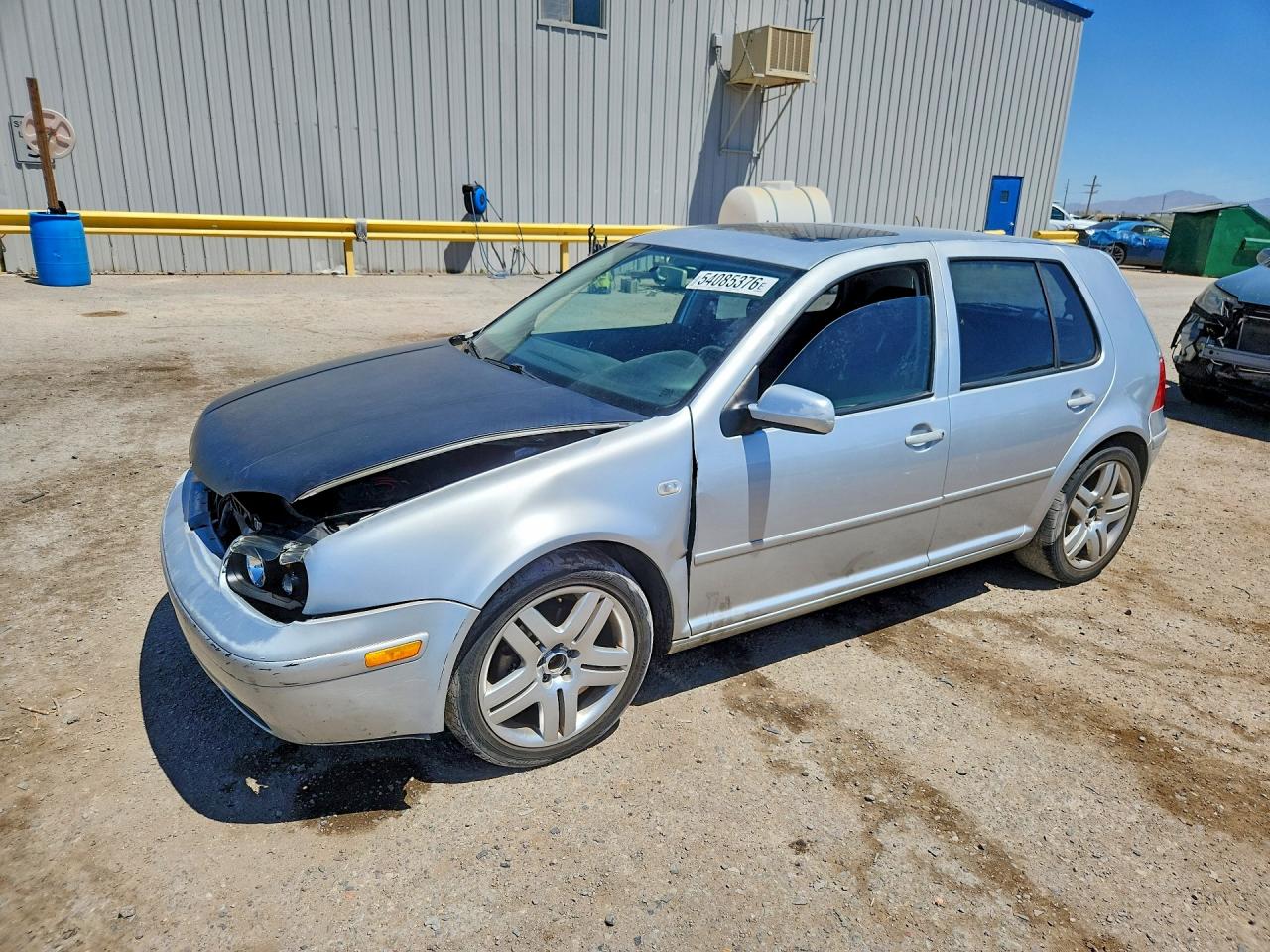 Salvage Volkswagen Golf Image