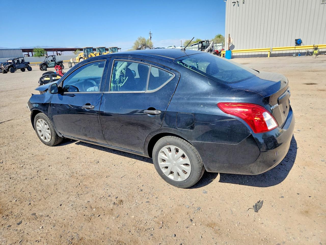 Nissan Versa 1.6 S
