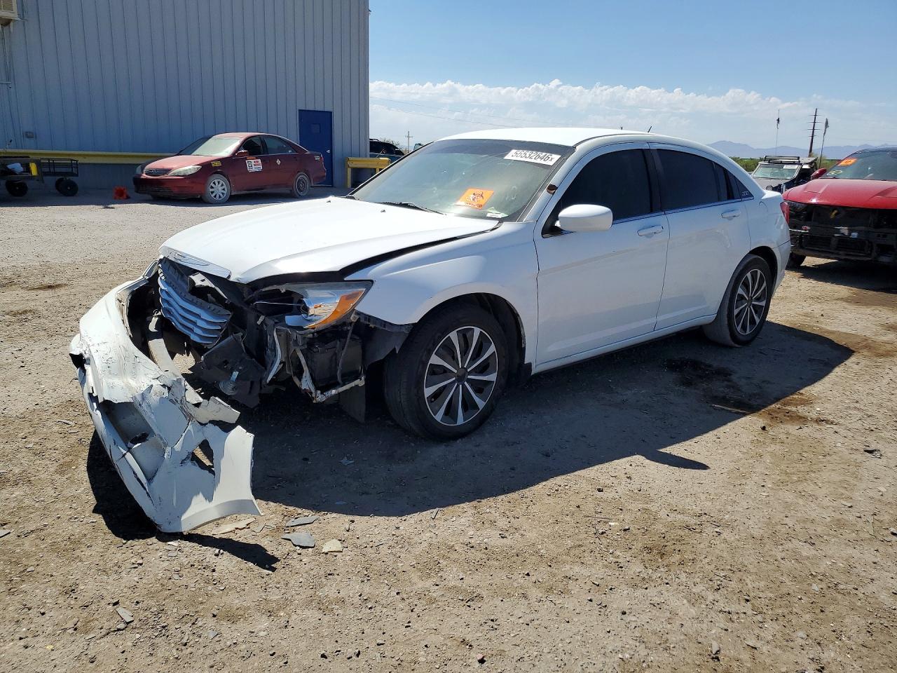 Salvage Chrysler 200 Image