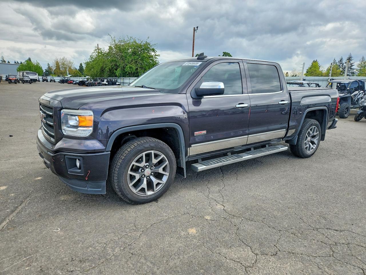 Salvage GMC Sierra Image