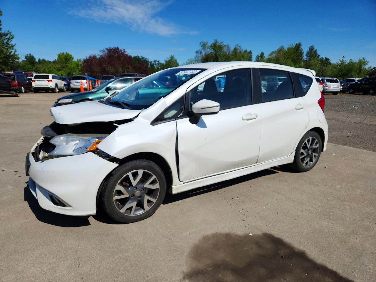 Salvage Nissan Versa Image