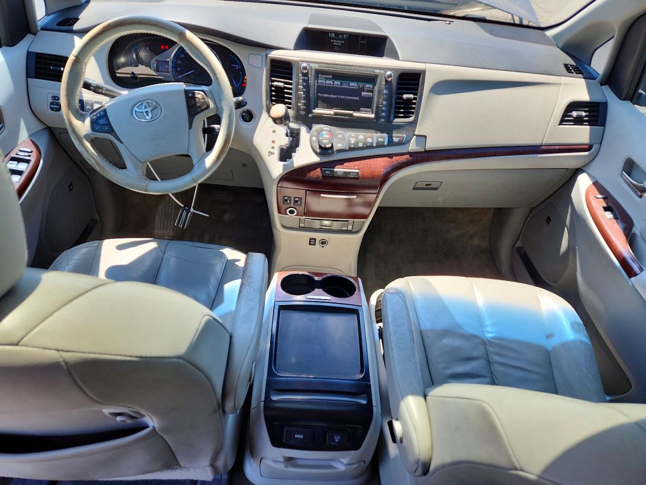 Toyota Sienna Xle 8-passenger