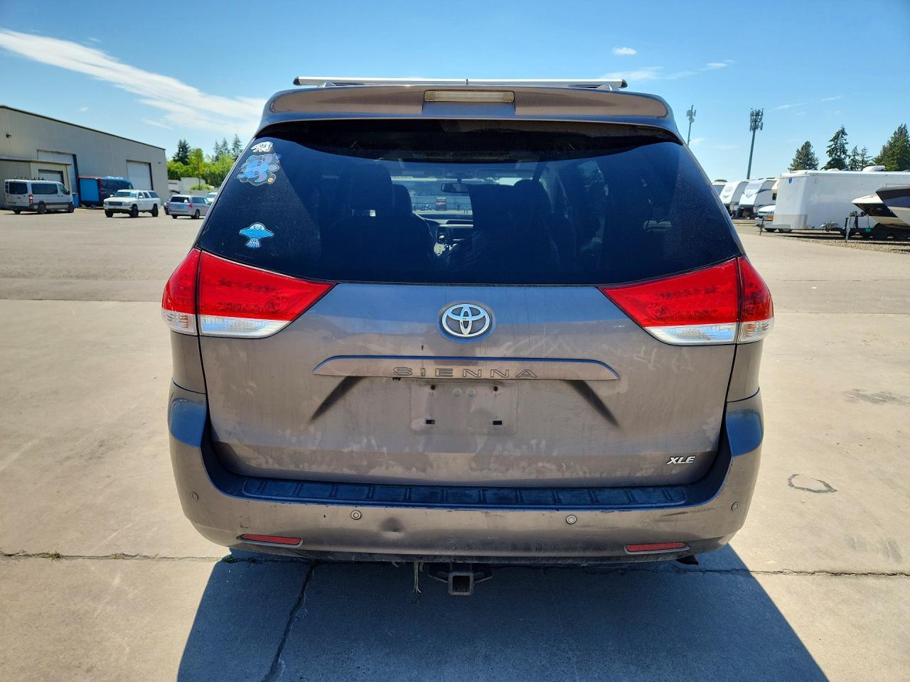 Toyota Sienna Xle 8-passenger