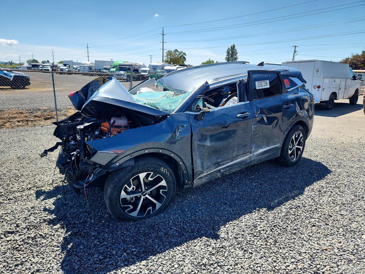 Salvage Kia Sportage Image
