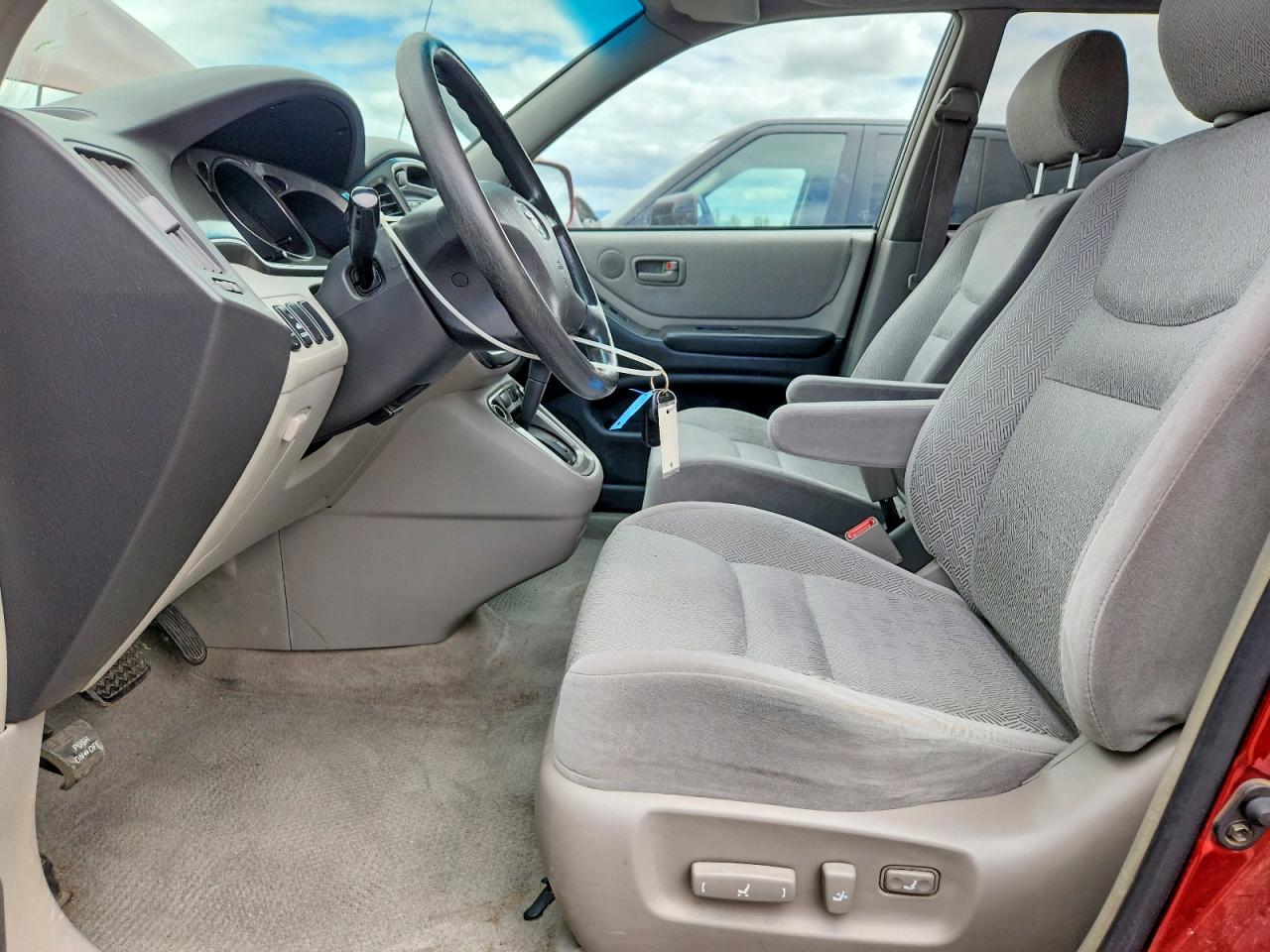 Toyota Highlander Base