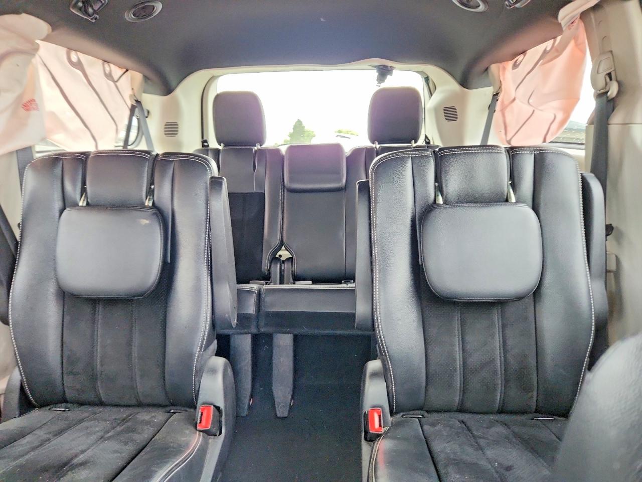Dodge Caravan Sxt