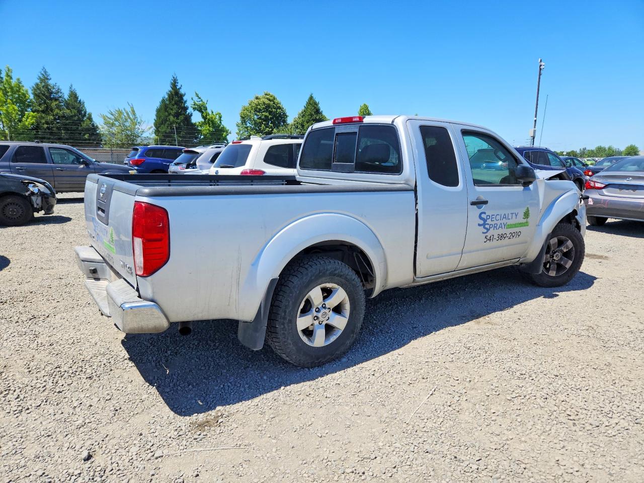 Nissan Frontier Sv V6