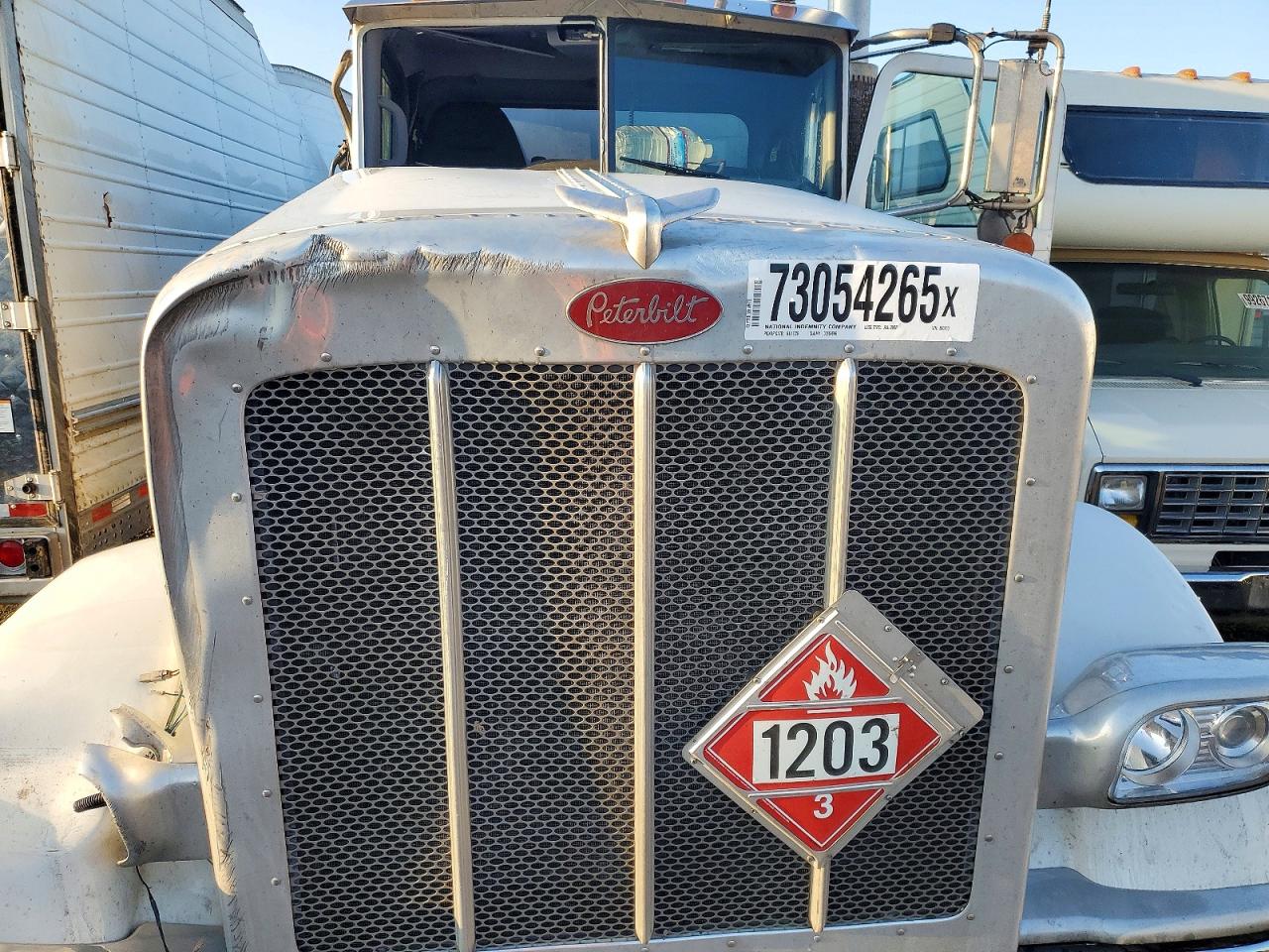 Peterbilt 389